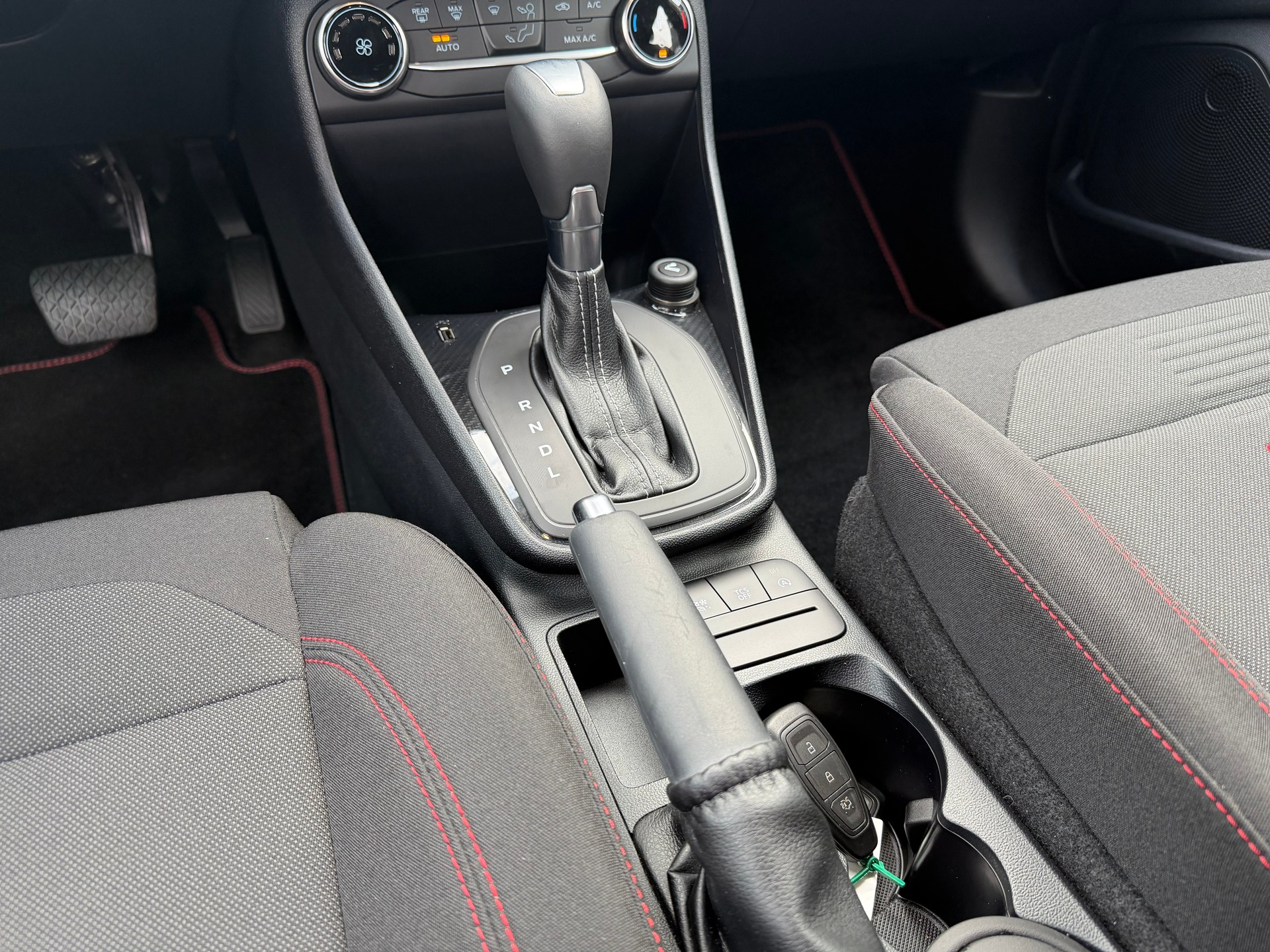 FORD Fiesta 1.0 SCTi MHEV ST Line Automat-image-8