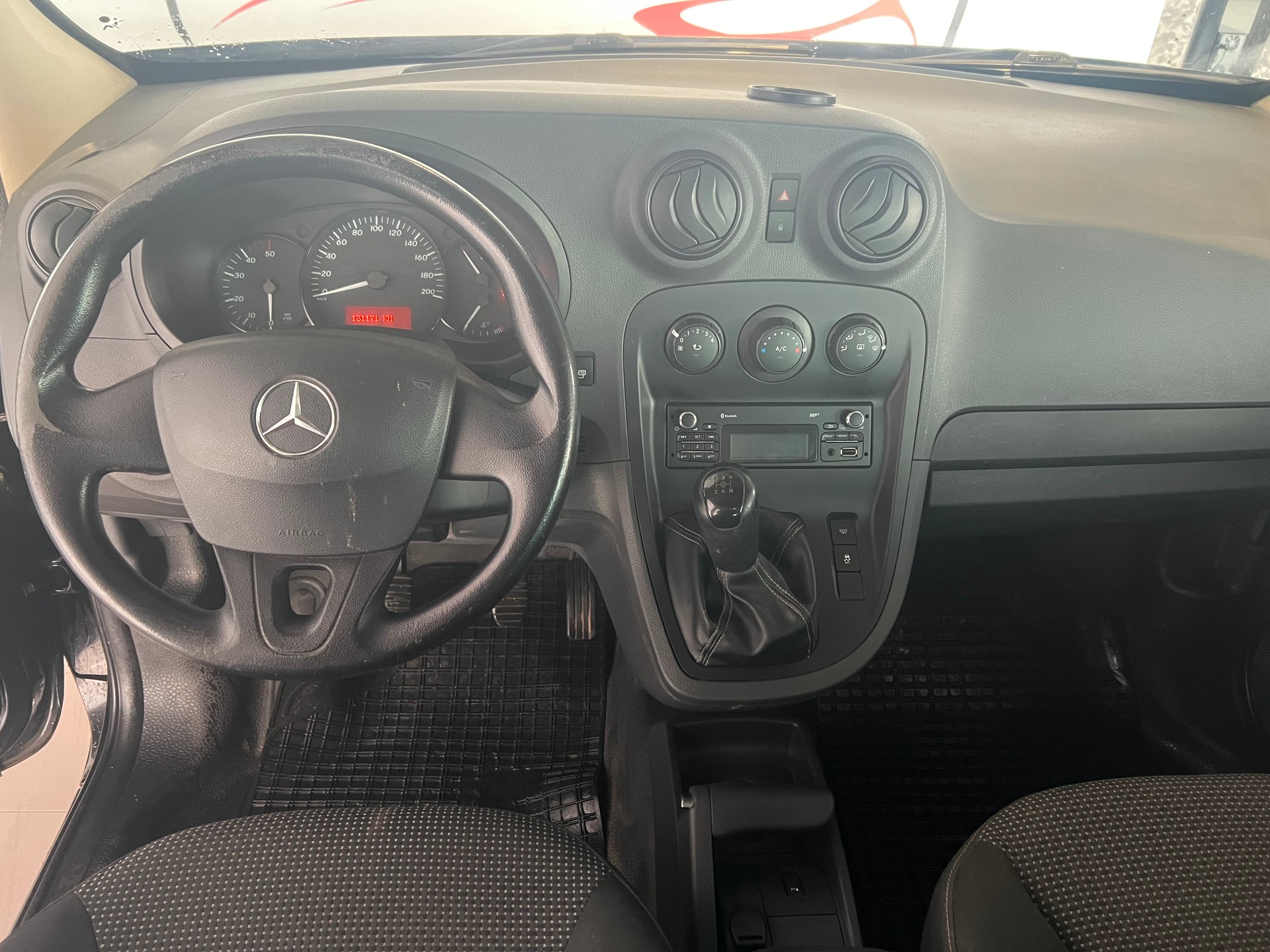 MERCEDES-BENZ Citan Tourer 109 CDI L 5-Plätzer/5 places-image-15