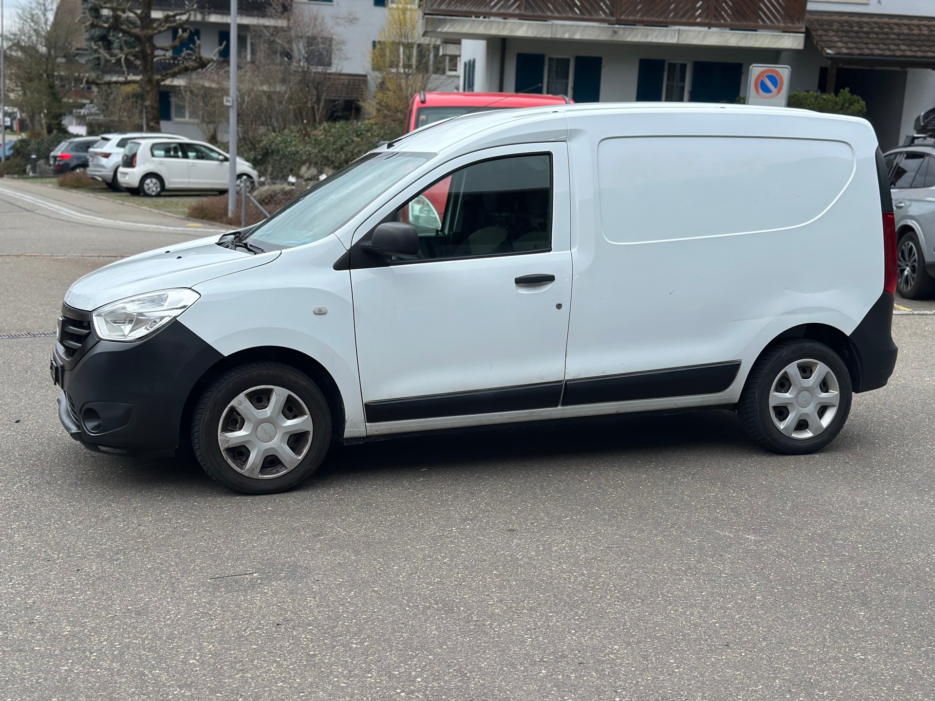 DACIA Dokker Van dCi 75-showroom-element-1