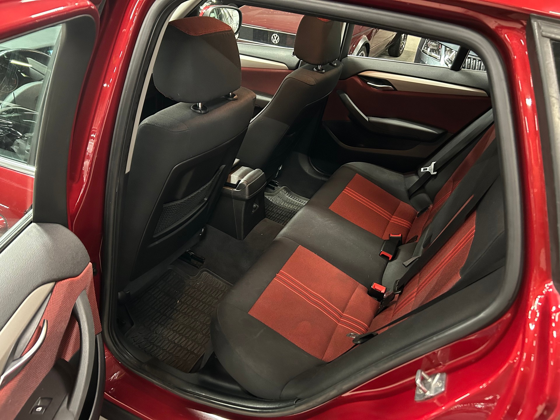 BMW X1 xDrive 23d Steptronic-image-12