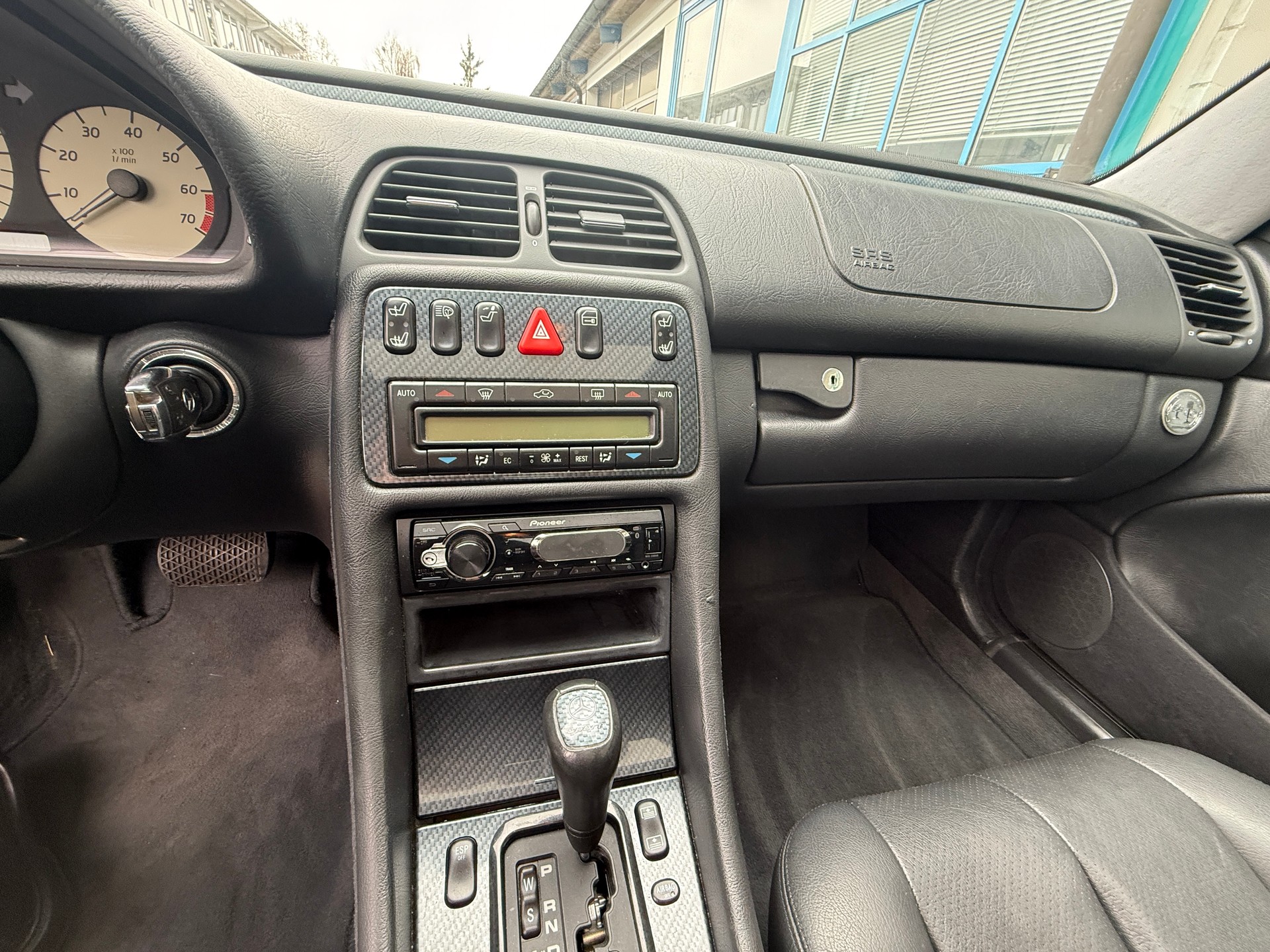 MERCEDES-BENZ CLK 430 Sport Automatic-image-11