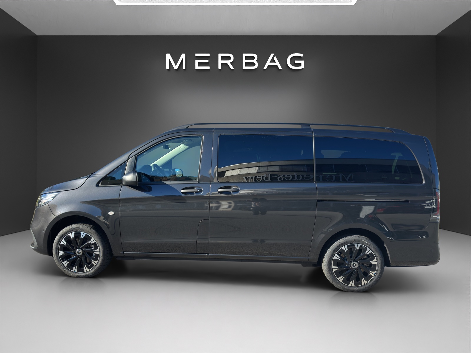 MERCEDES-BENZ Vito 116 CDI Lang Tourer 9G-Tronic 4M Select-image-3