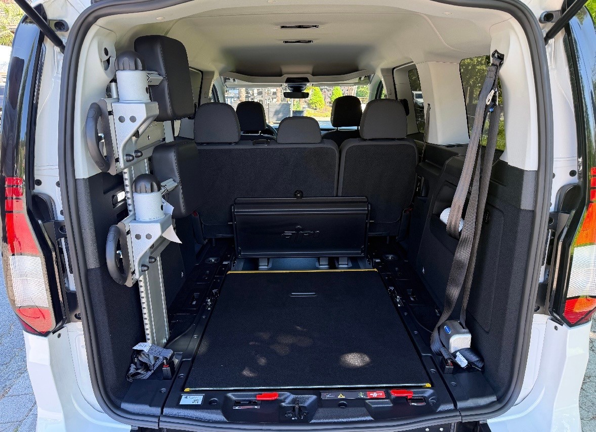 VW Caddy Maxi 2.0 TDI Liberty DSG inkl. XL Umbau für Rollstuhltransport FLEXI RAMP XL-image-10