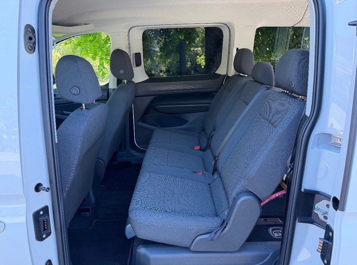 VW Caddy Maxi 2.0 TDI Liberty DSG inkl. XL Umbau für Rollstuhltransport FLEXI RAMP XL-image-6