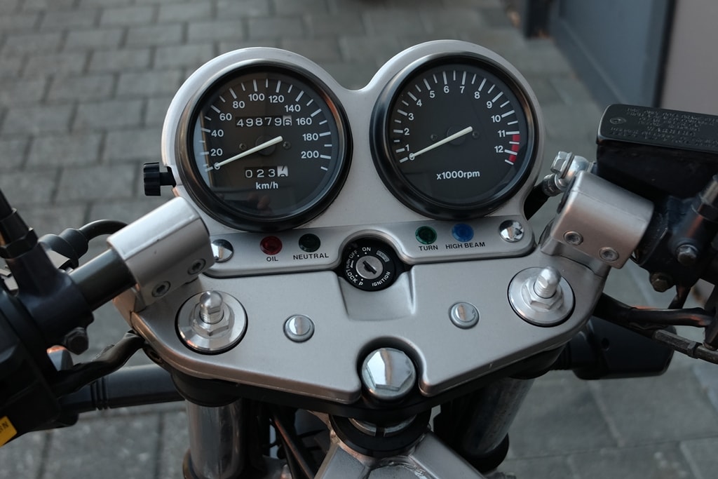 SUZUKI GS 500E-image-3