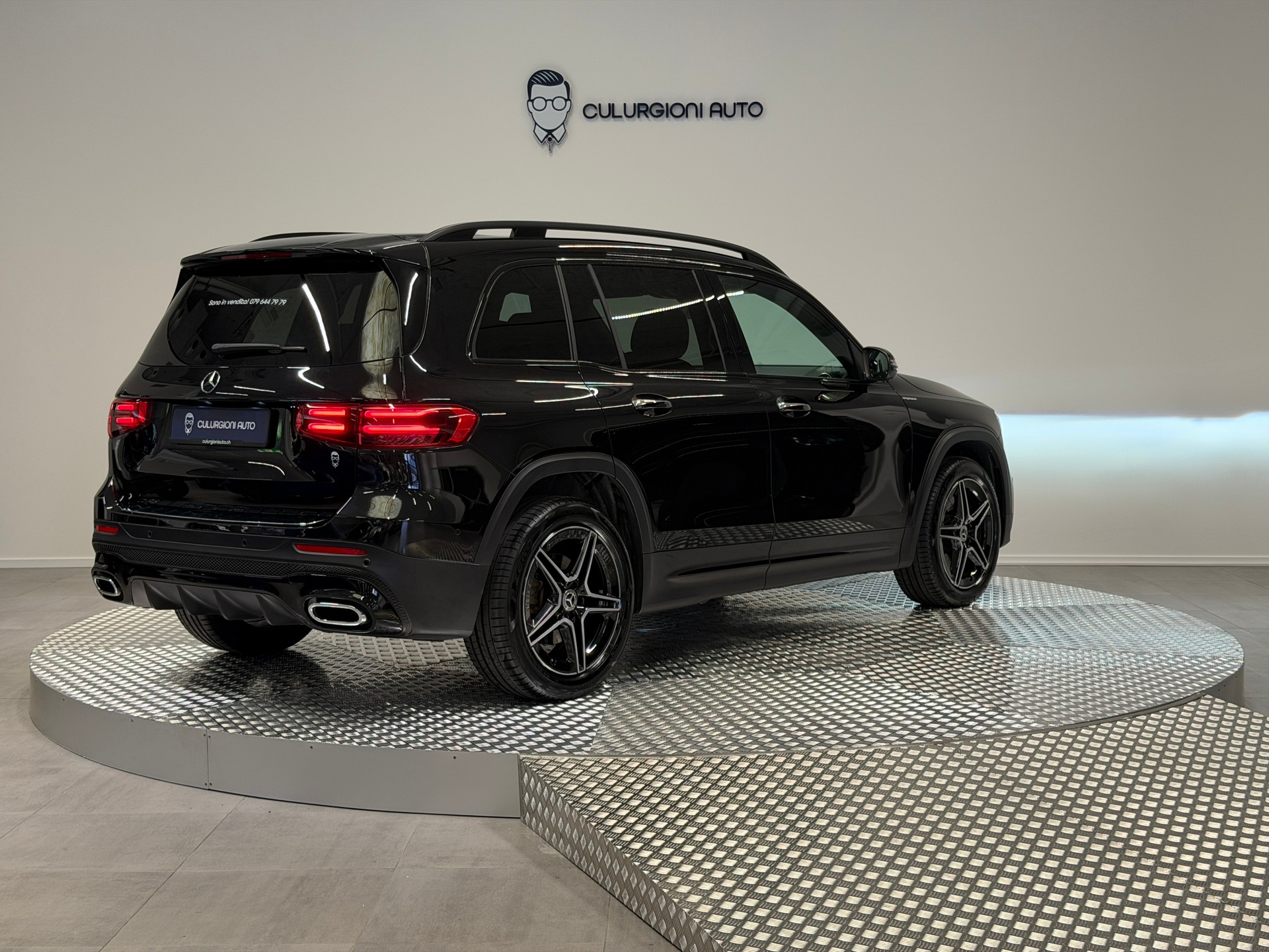 MERCEDES-BENZ GLB 220 4Matic 8G-Tronic-image-4