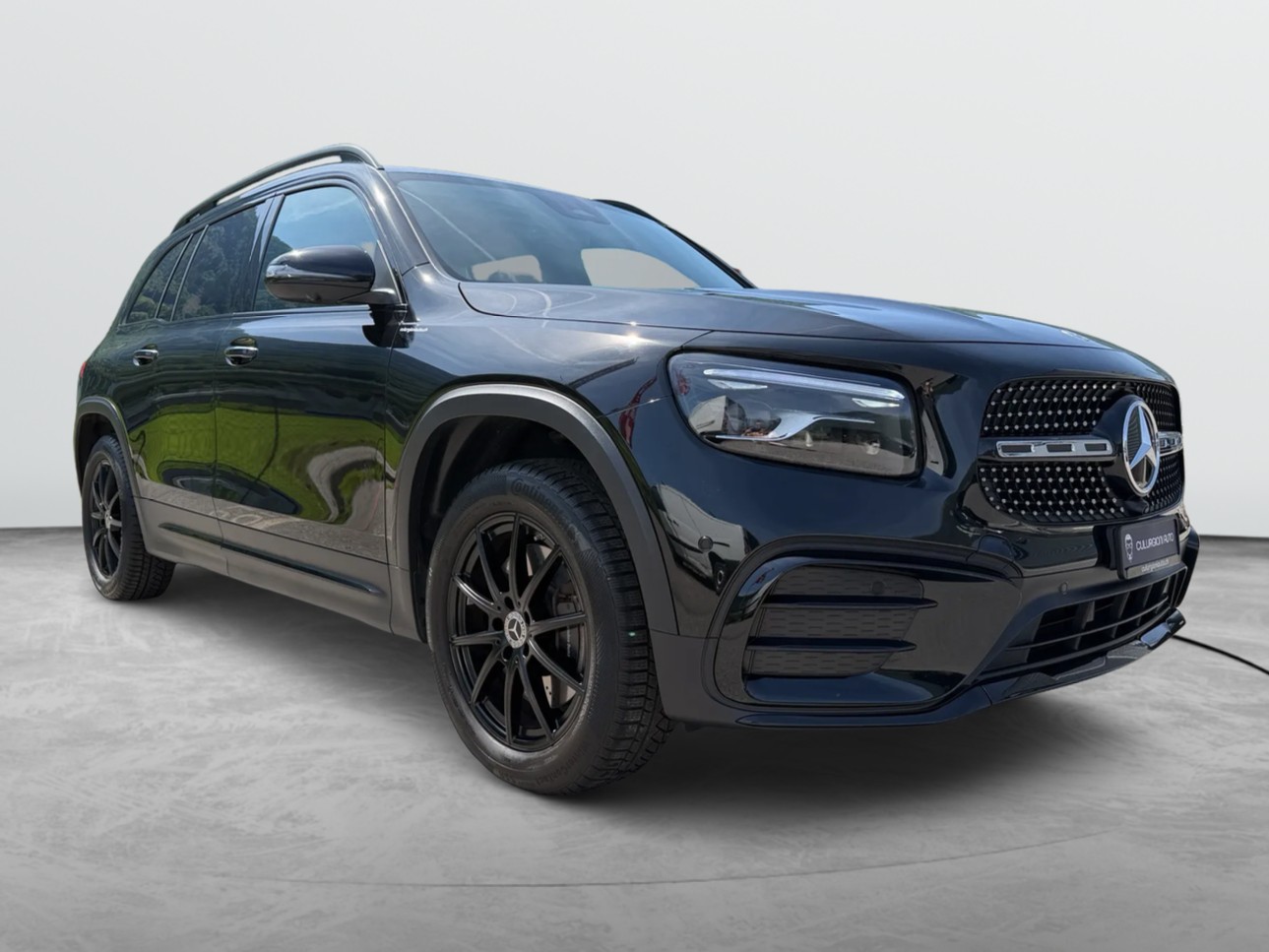 MERCEDES-BENZ GLB 220 4Matic 8G-Tronic-showroom-element-2