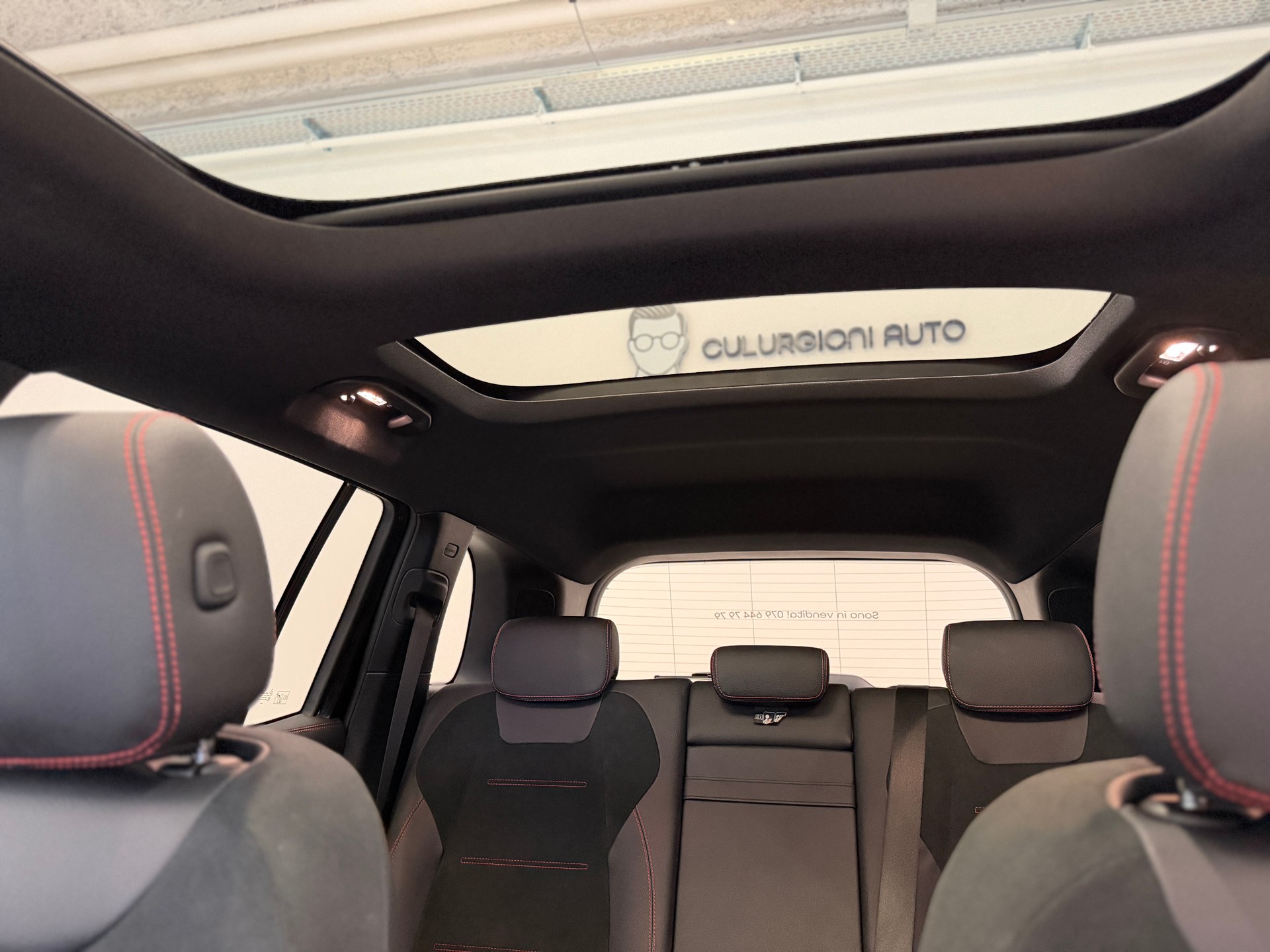 MERCEDES-BENZ GLB 220 4Matic 8G-Tronic-image-11