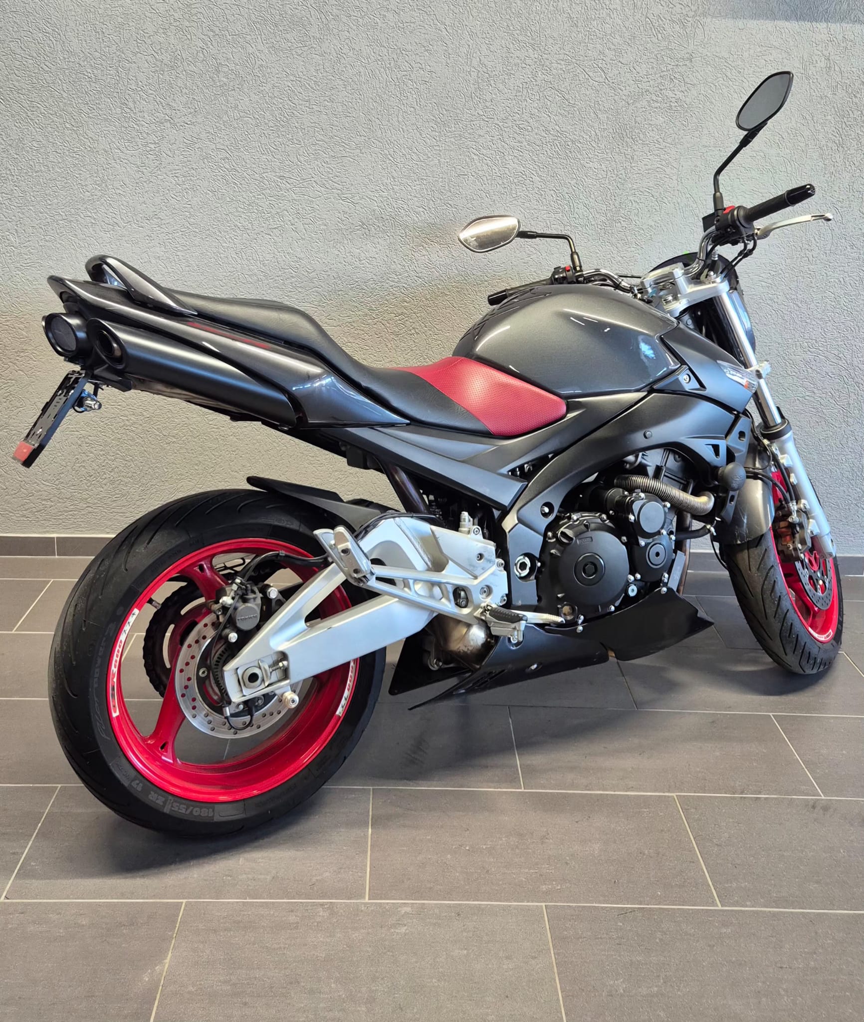 SUZUKI GSR 600 ABS K9-image-1