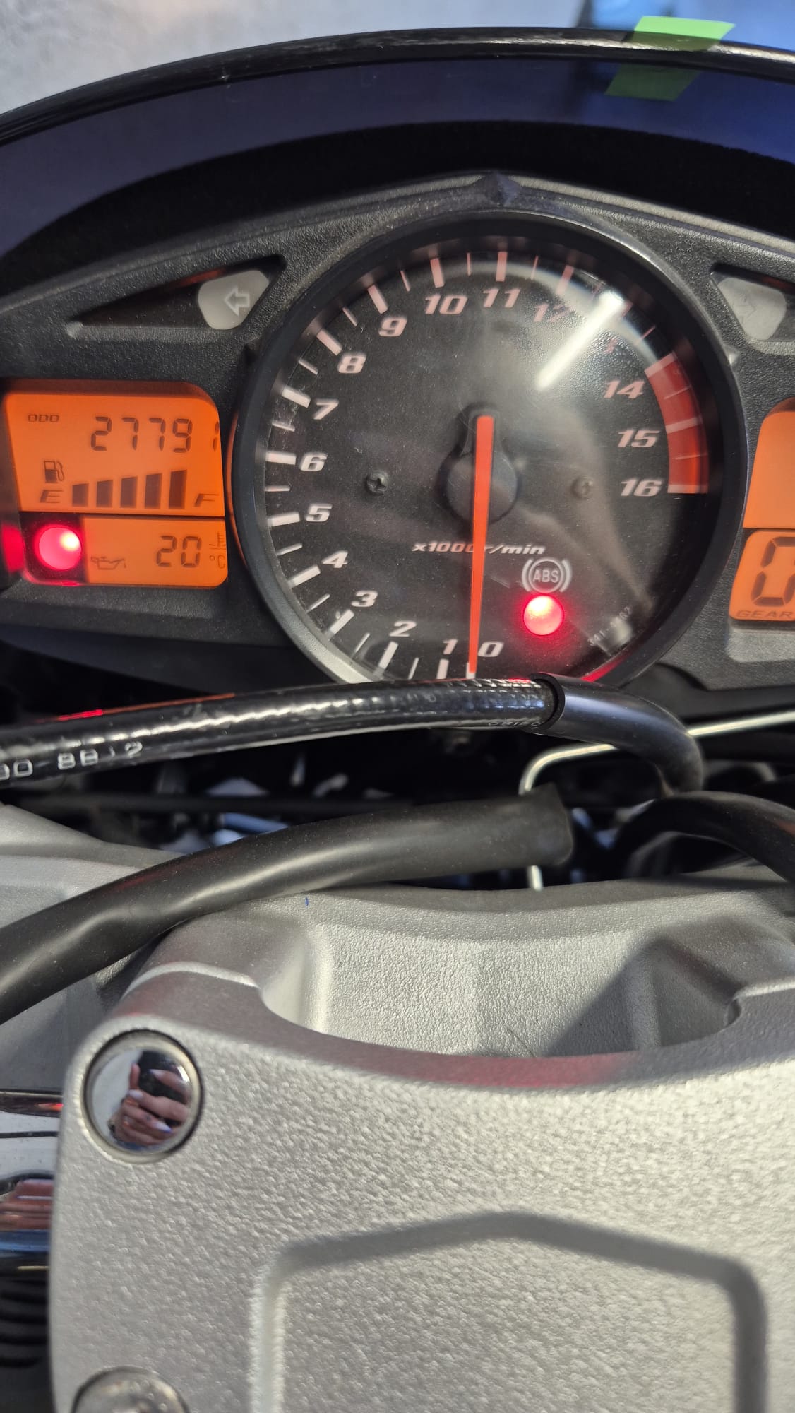 SUZUKI GSR 600 ABS K9-image-2