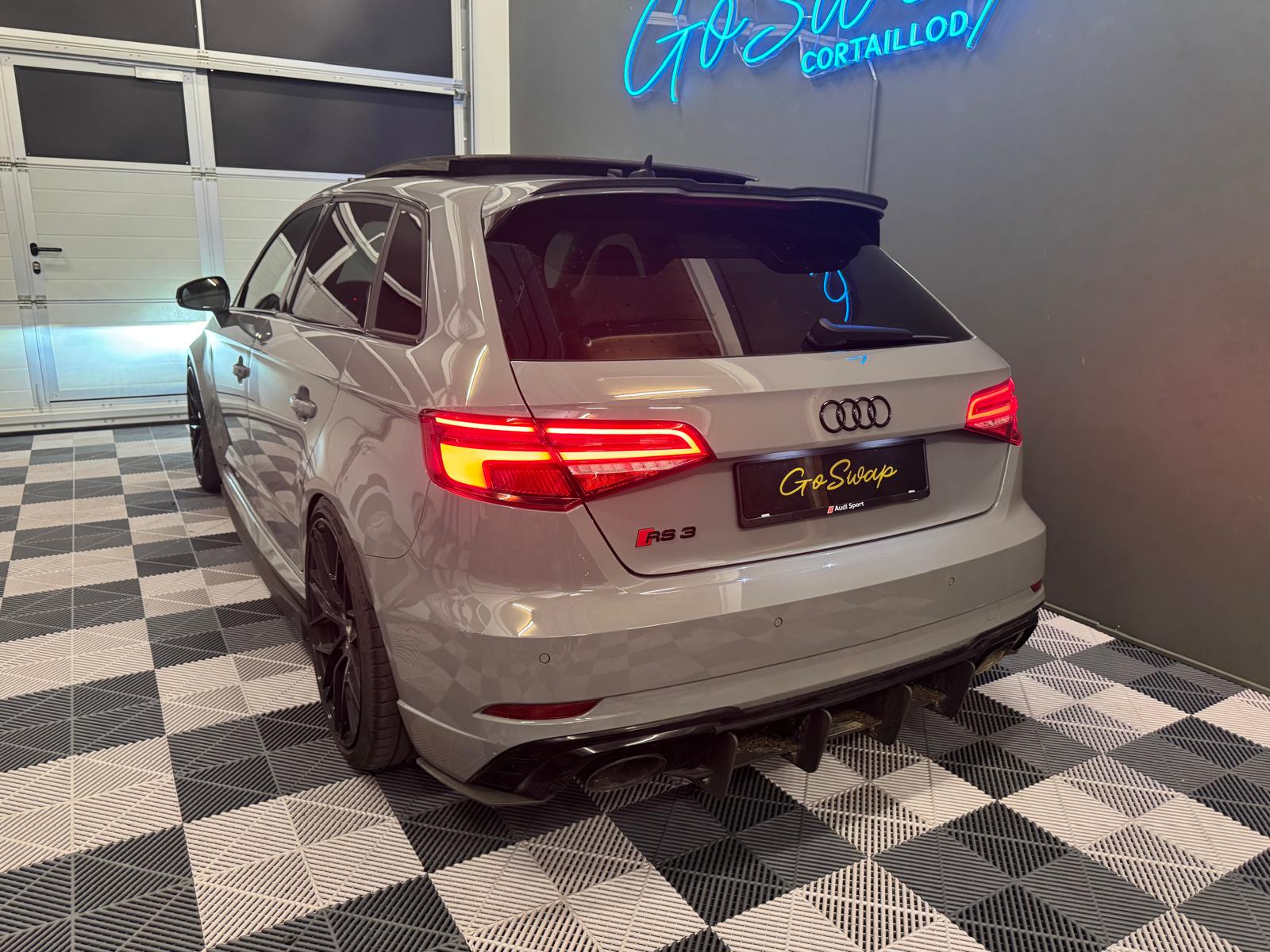 AUDI RS3 Sportback 2.5 TSI quattro S-tronic-showroom-element-3