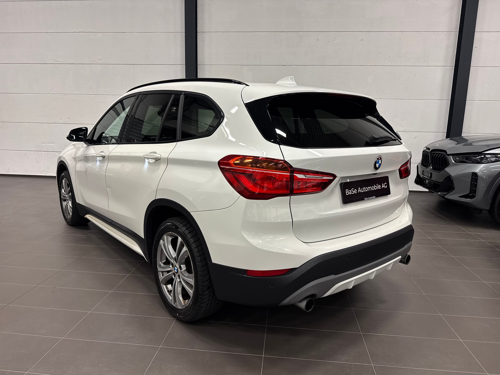 BMW X1 xDrive 20d Sport Line Steptronic-image-12
