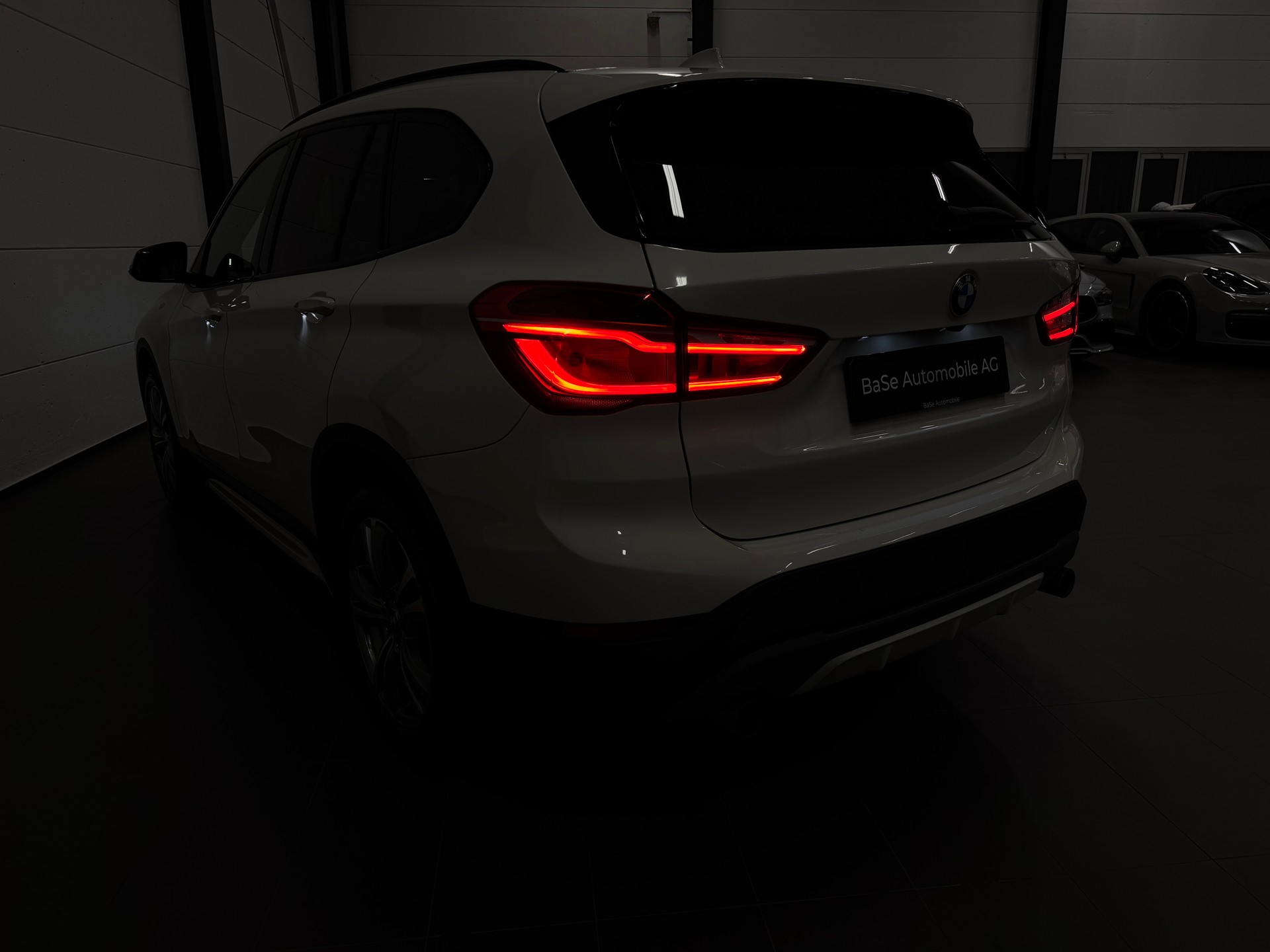 BMW X1 xDrive 20d Sport Line Steptronic-image-14