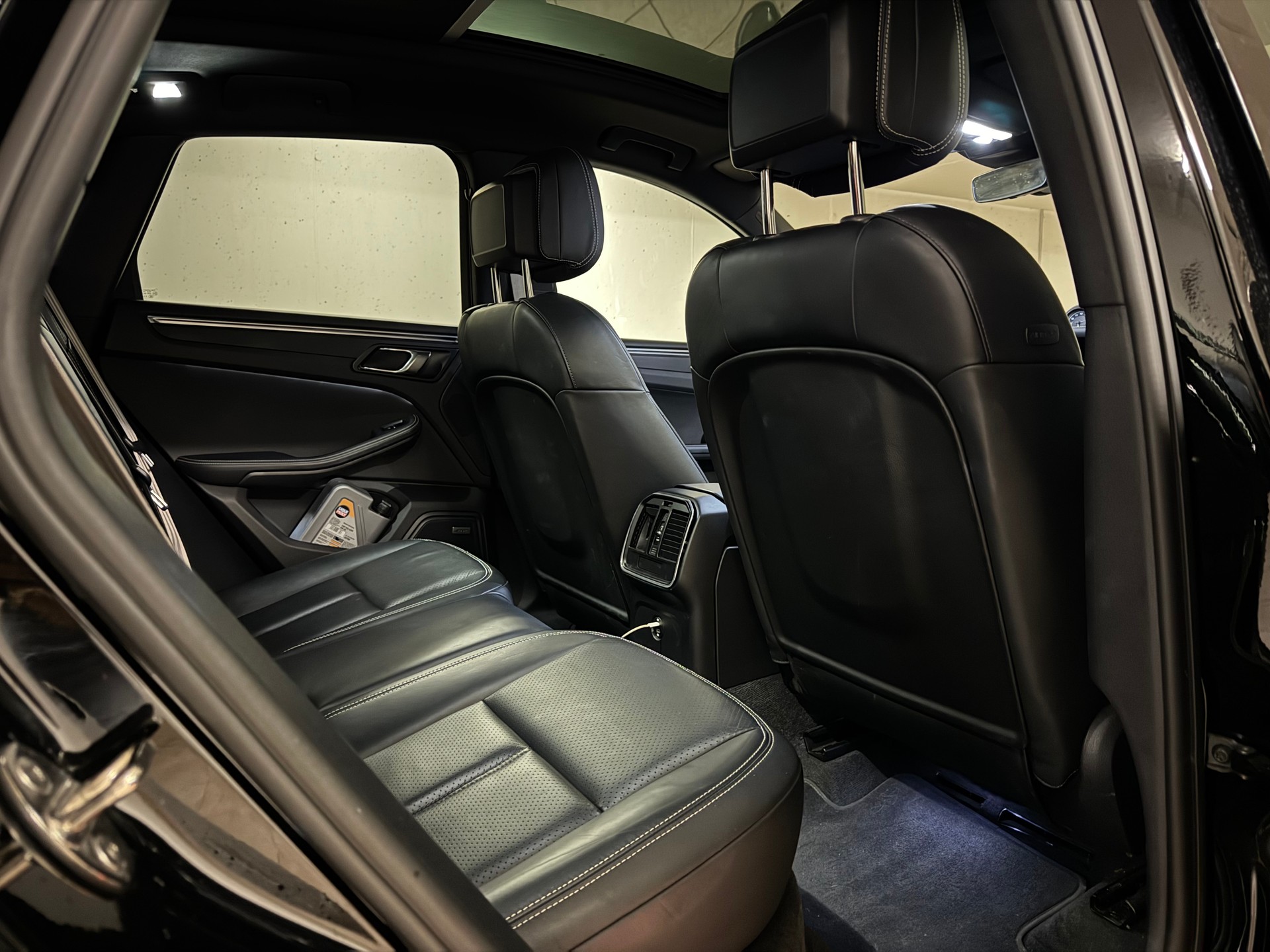 PORSCHE Macan PDK-image-8