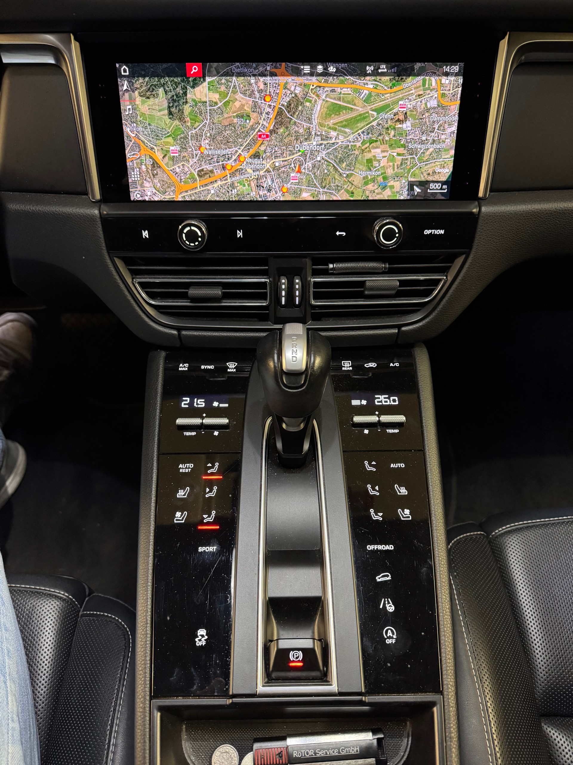 PORSCHE Macan PDK-image-9
