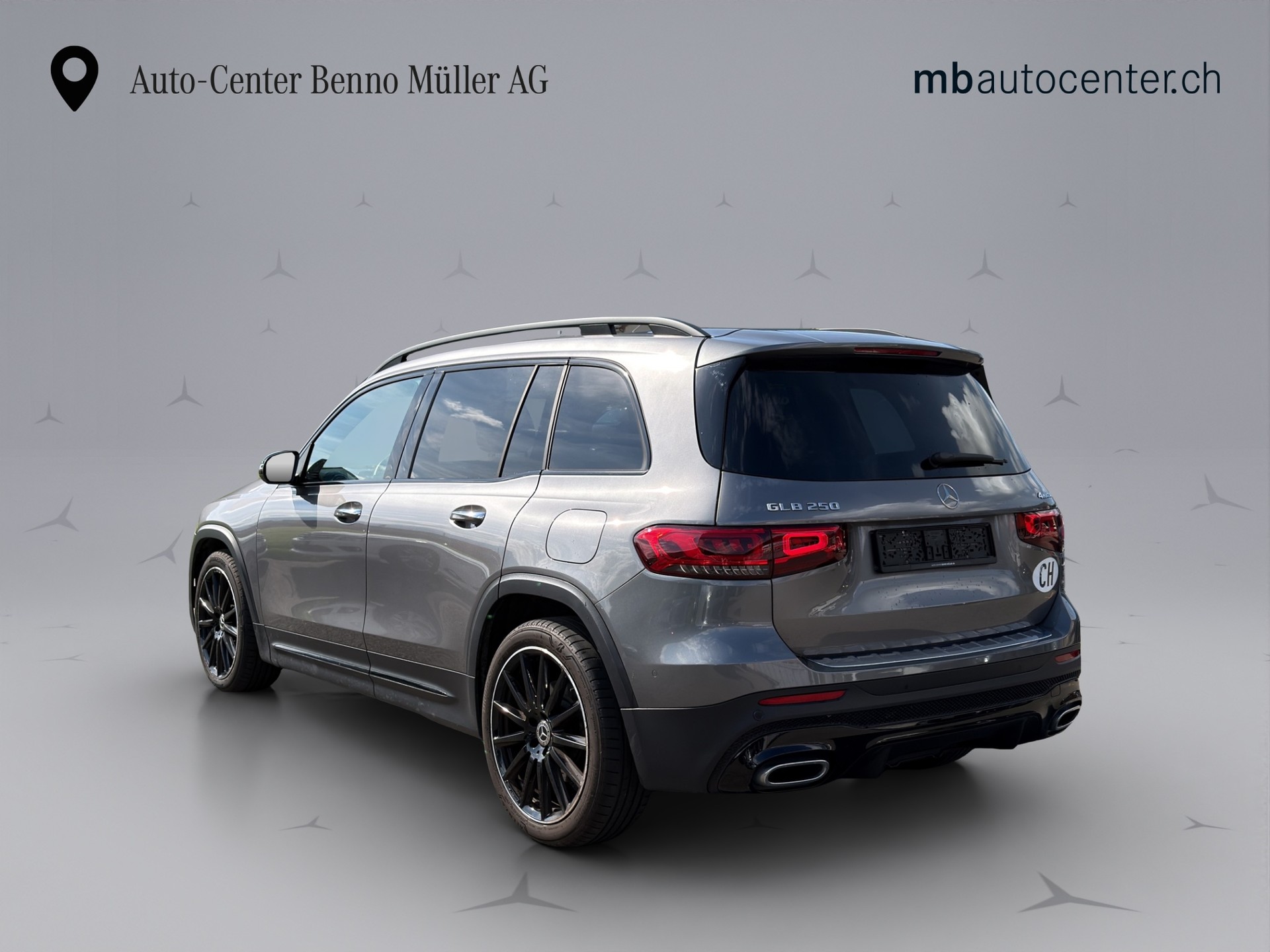 MERCEDES-BENZ GLB 250 AMG Line 4matic-showroom-element-2