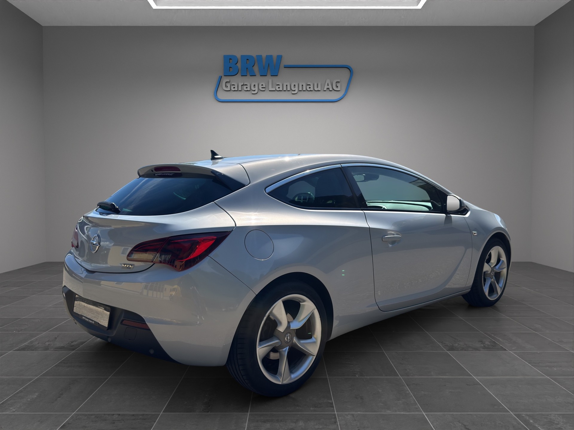 OPEL Astra GTC 1.4i 16V Turbo Sport-image-4