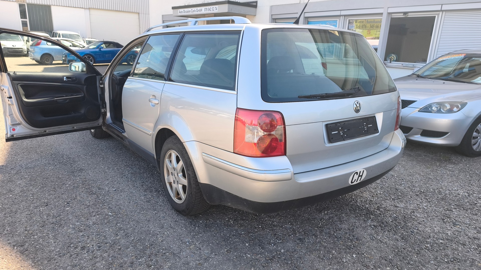 VW Passat Variant 1.9 TDI 4Motion Highline-image-14