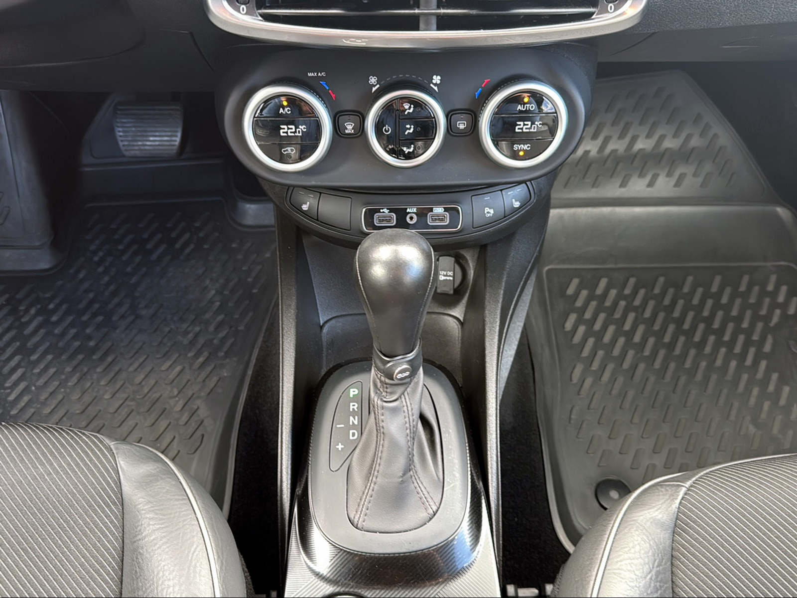 FIAT 500X 2.0MJ City Cross 4x4 Automatic-image-9