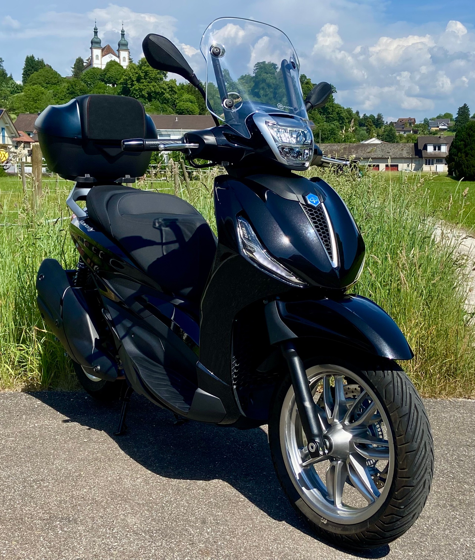 PIAGGIO Beverly 400 Sport E5+-image-3