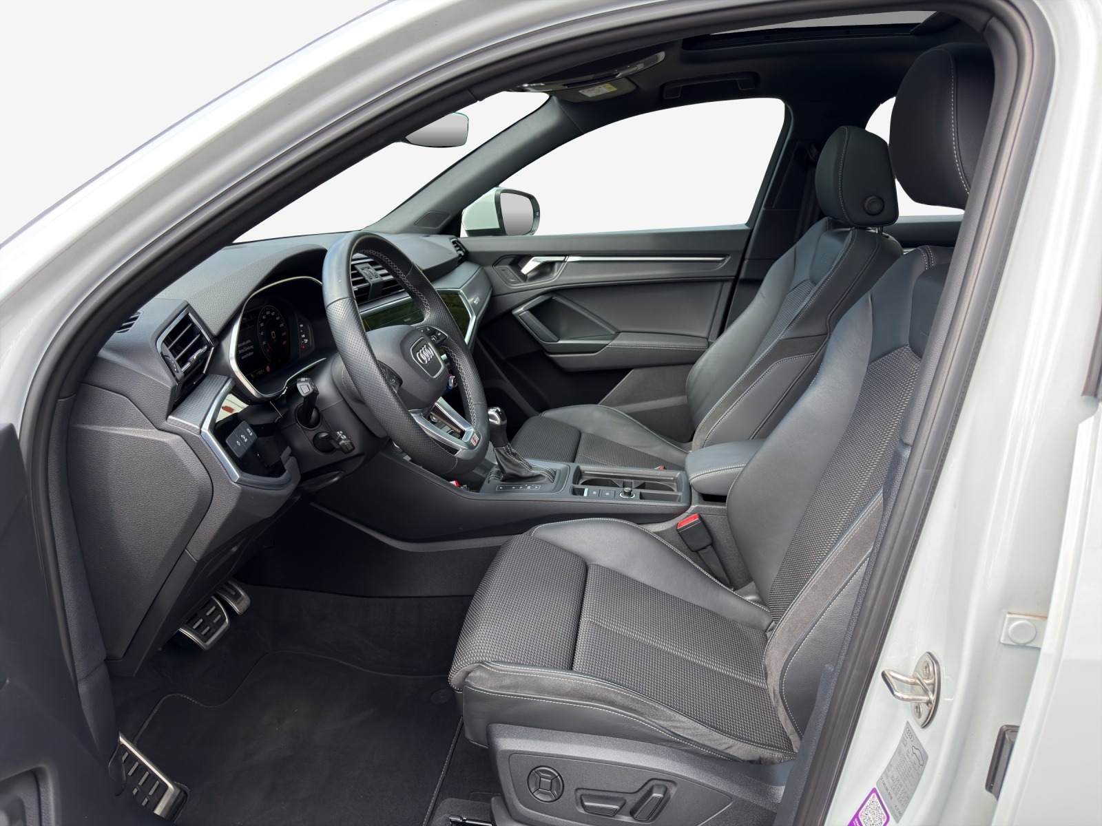 AUDI Q3 Sportback 35 TFSI S line Attraction S-tronic-image-7