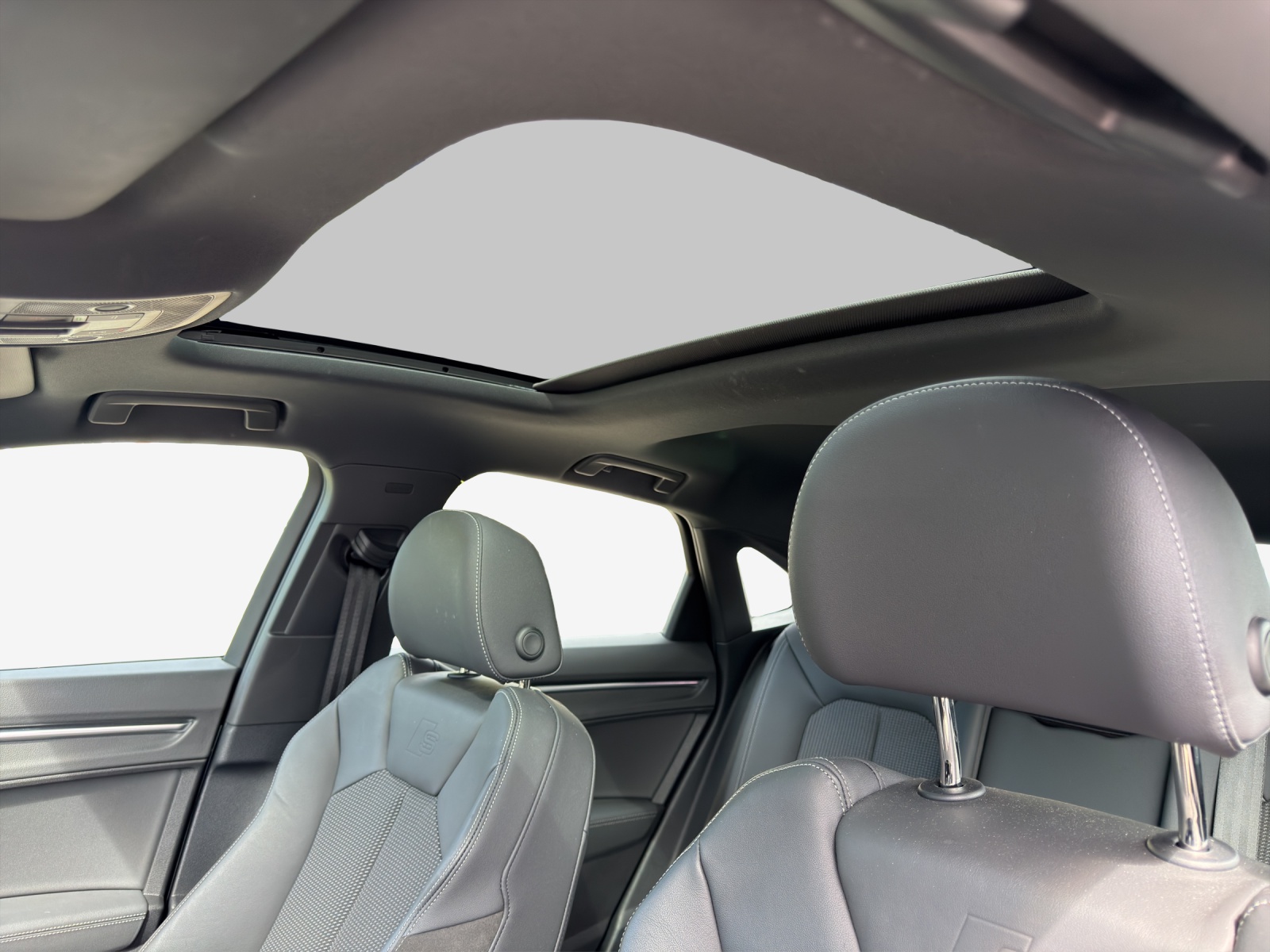 AUDI Q3 Sportback 35 TFSI S line Attraction S-tronic-image-14