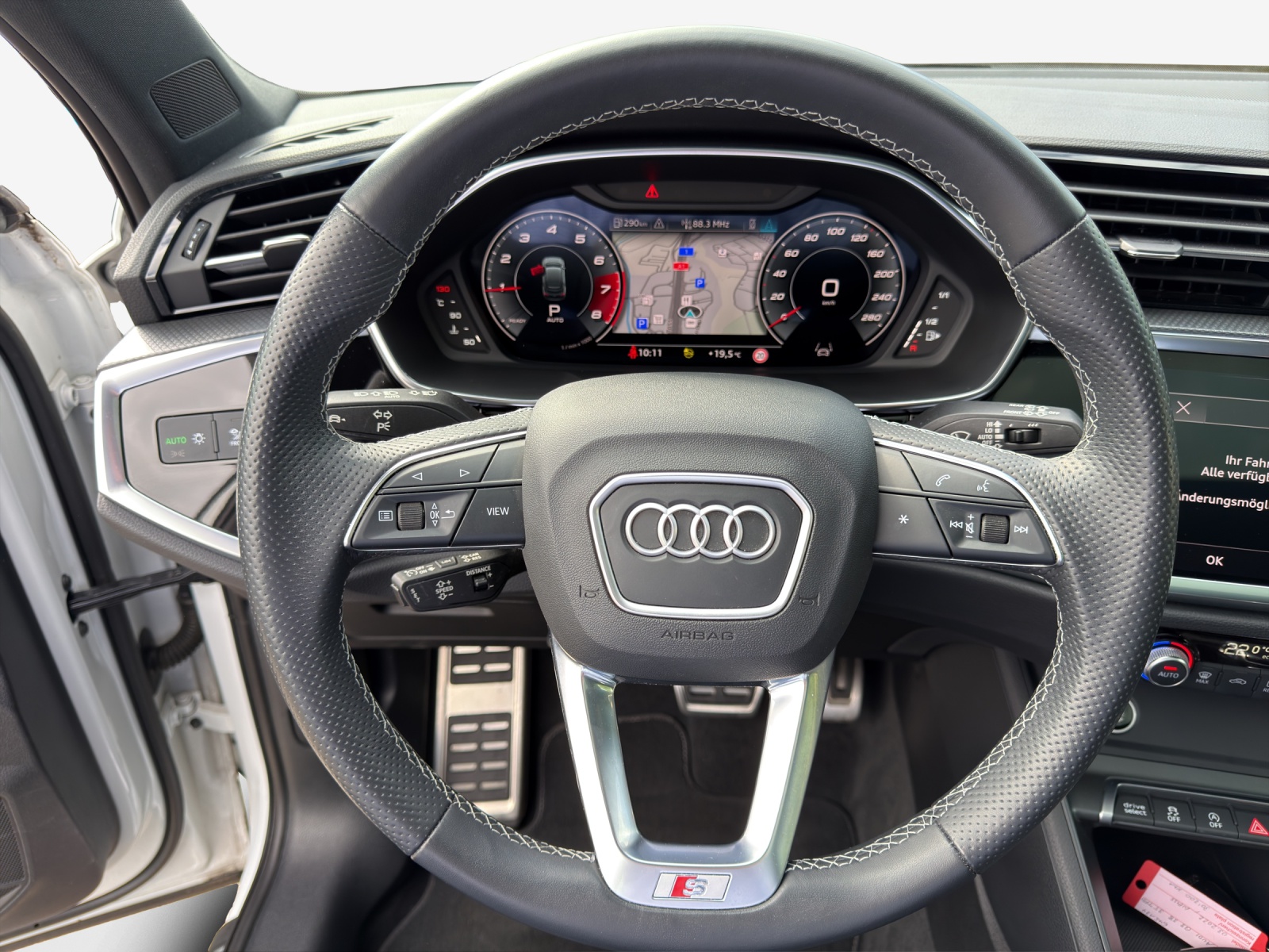 AUDI Q3 Sportback 35 TFSI S line Attraction S-tronic-image-9