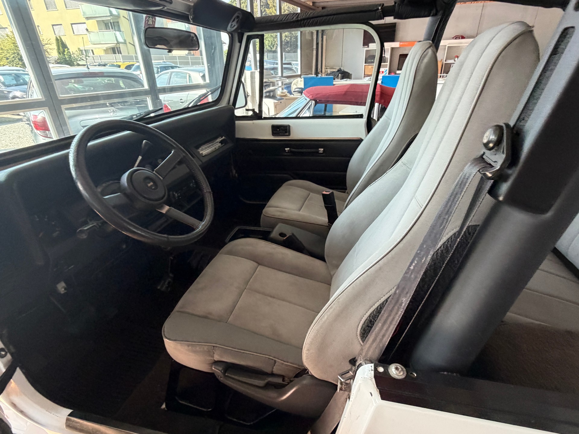JEEP Wrangler 4.0 Laredo-image-2