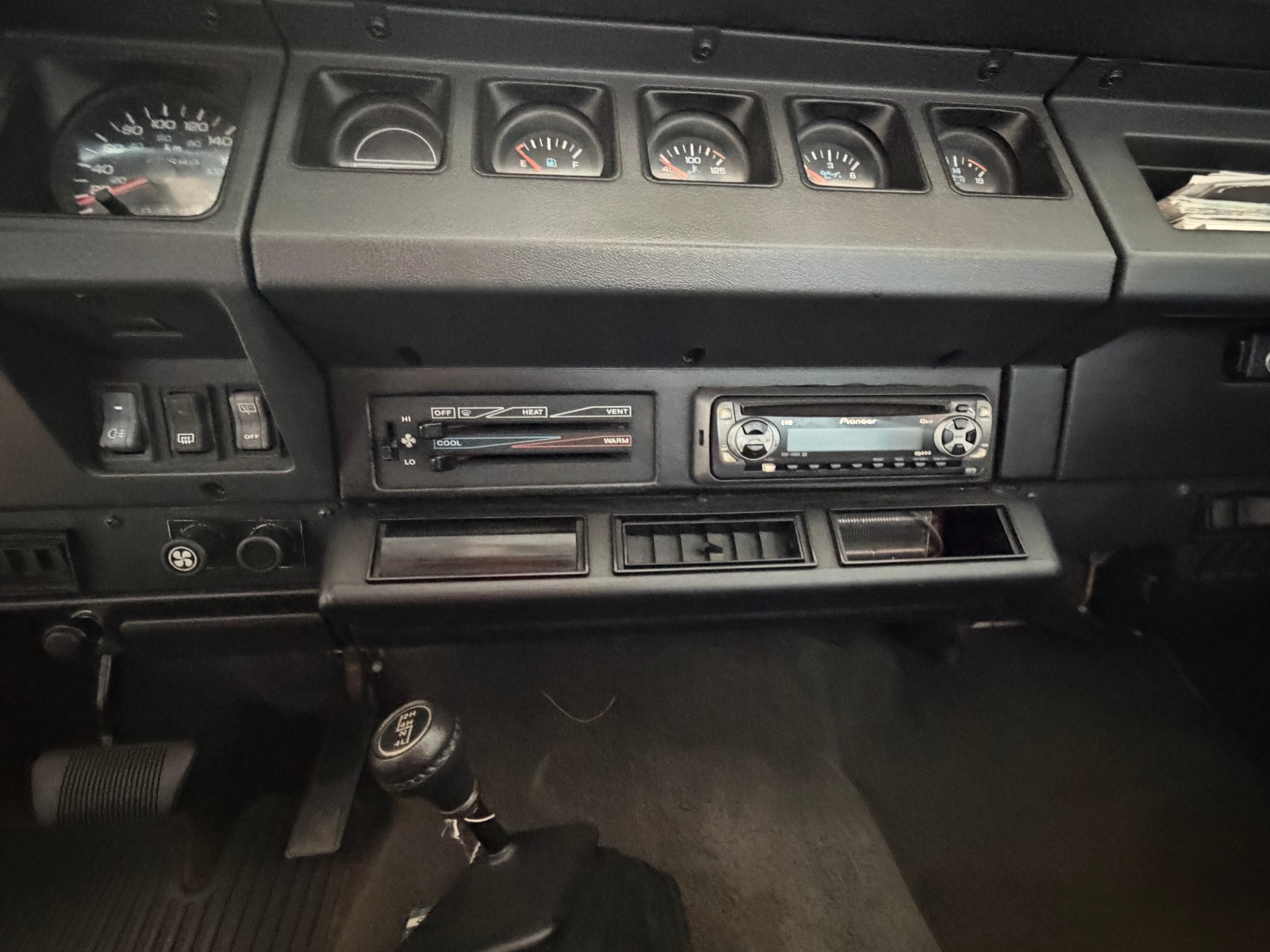 JEEP Wrangler 4.0 Laredo-image-4
