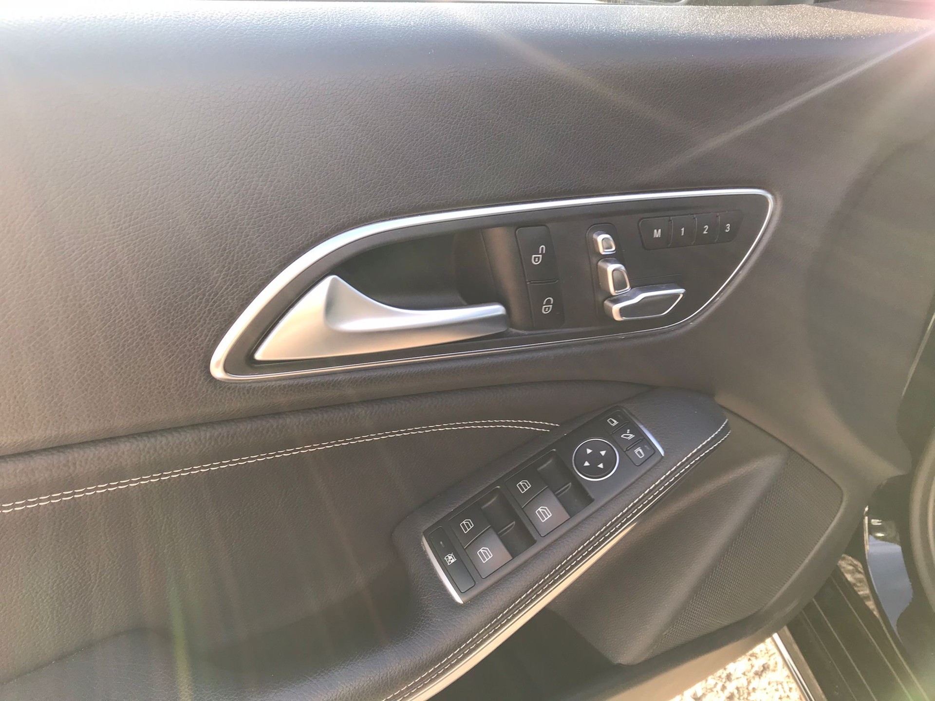 MERCEDES-BENZ CLA Shooting Brake 220 d Urban 7G-DCT-image-5