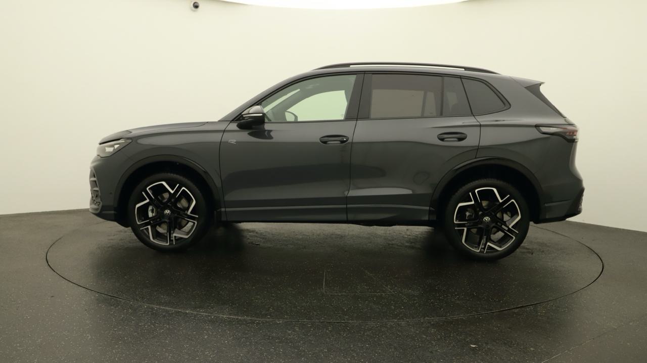 VW Tiguan 2.0 TDI SCR R-Line 4Motion DSG-showroom-element-1