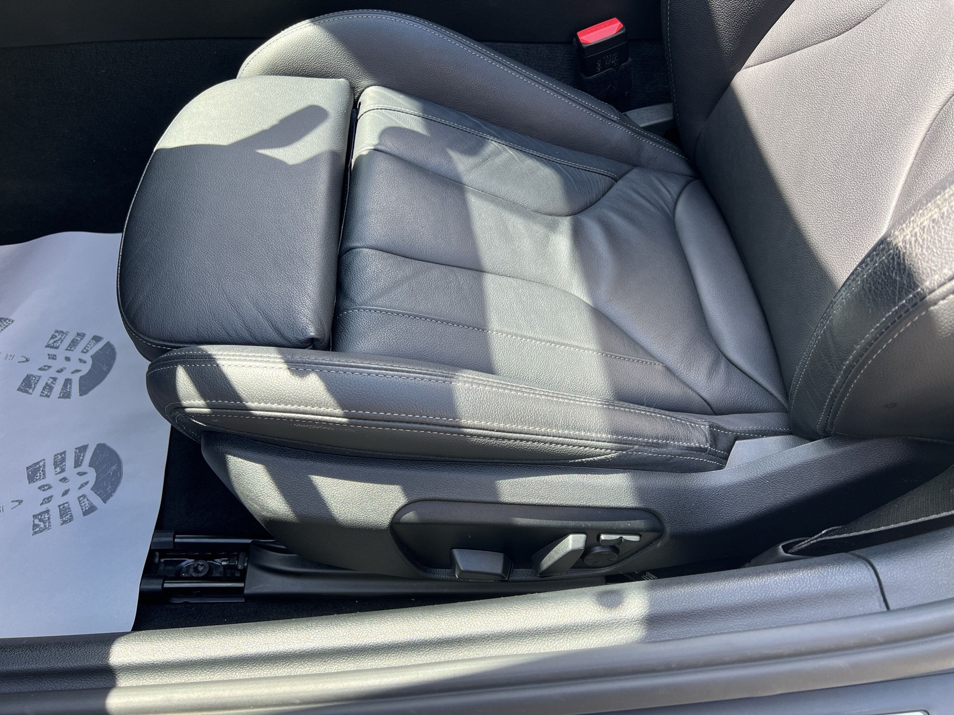 BMW Z4 sDrive 30i M Sport Steptronic-image-18