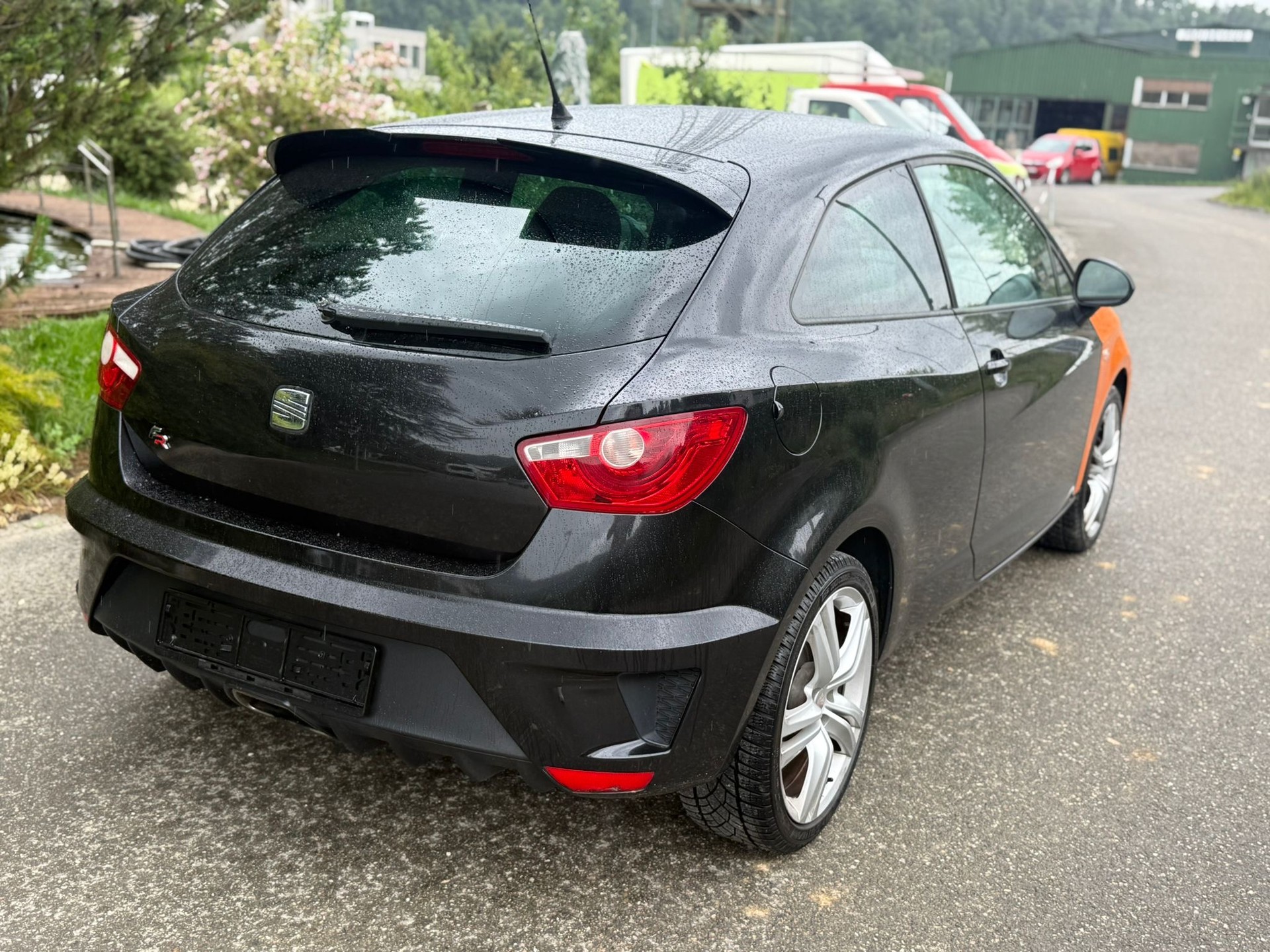 SEAT Ibiza SC 1.4 TSI Cupra R210 Swiss Racing DSG-image-2