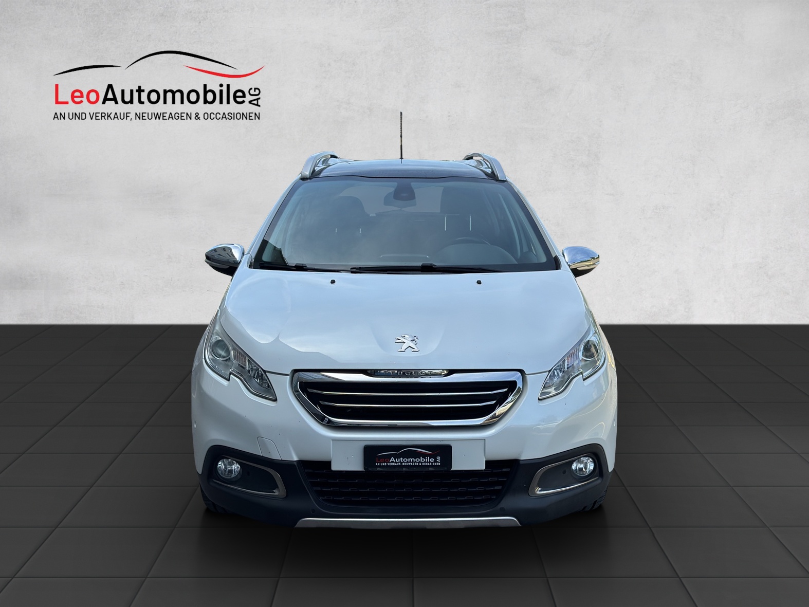 PEUGEOT 2008 1.2 PureTech Allure-image-6