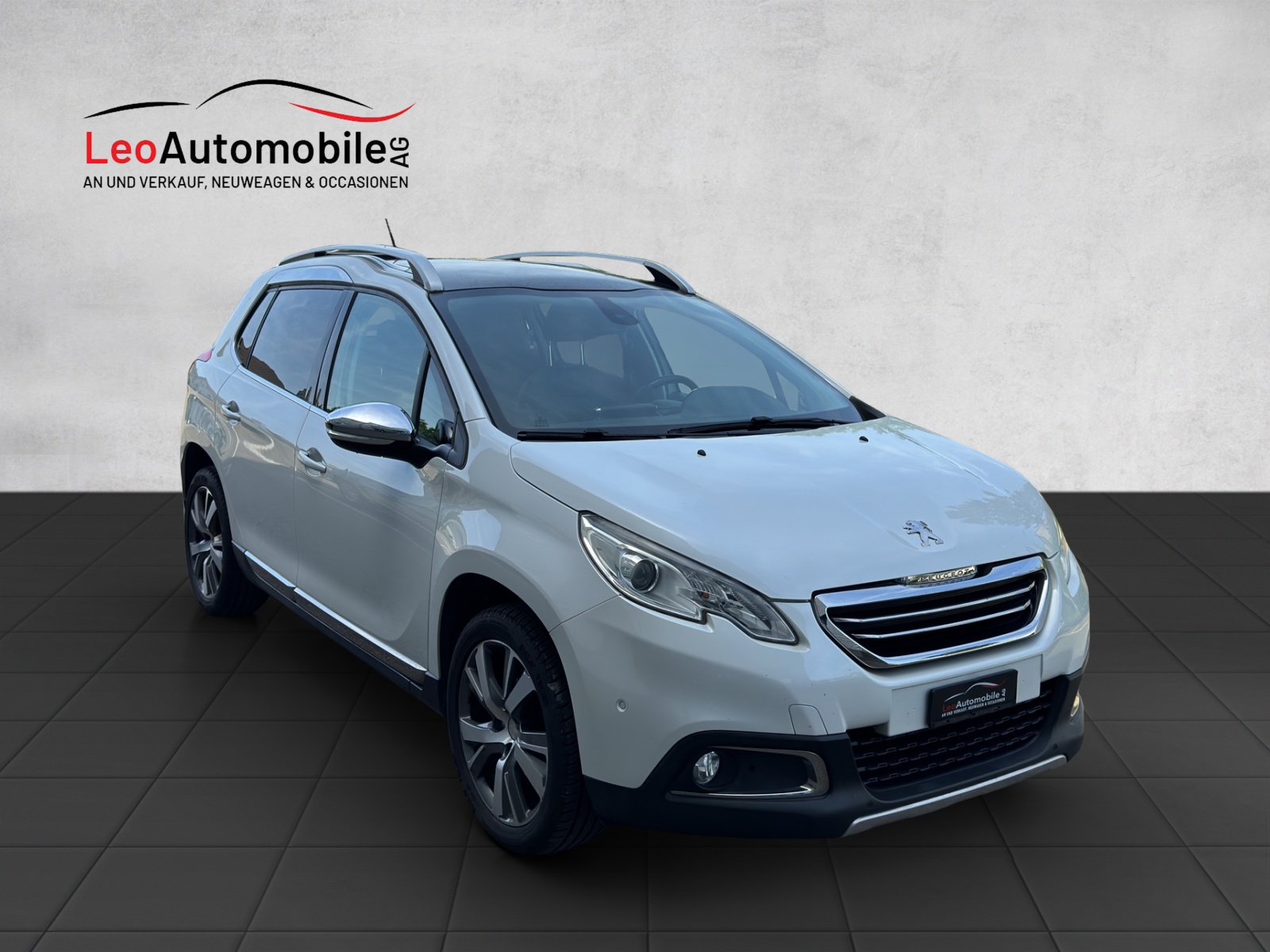 PEUGEOT 2008 1.2 PureTech Allure-image-5