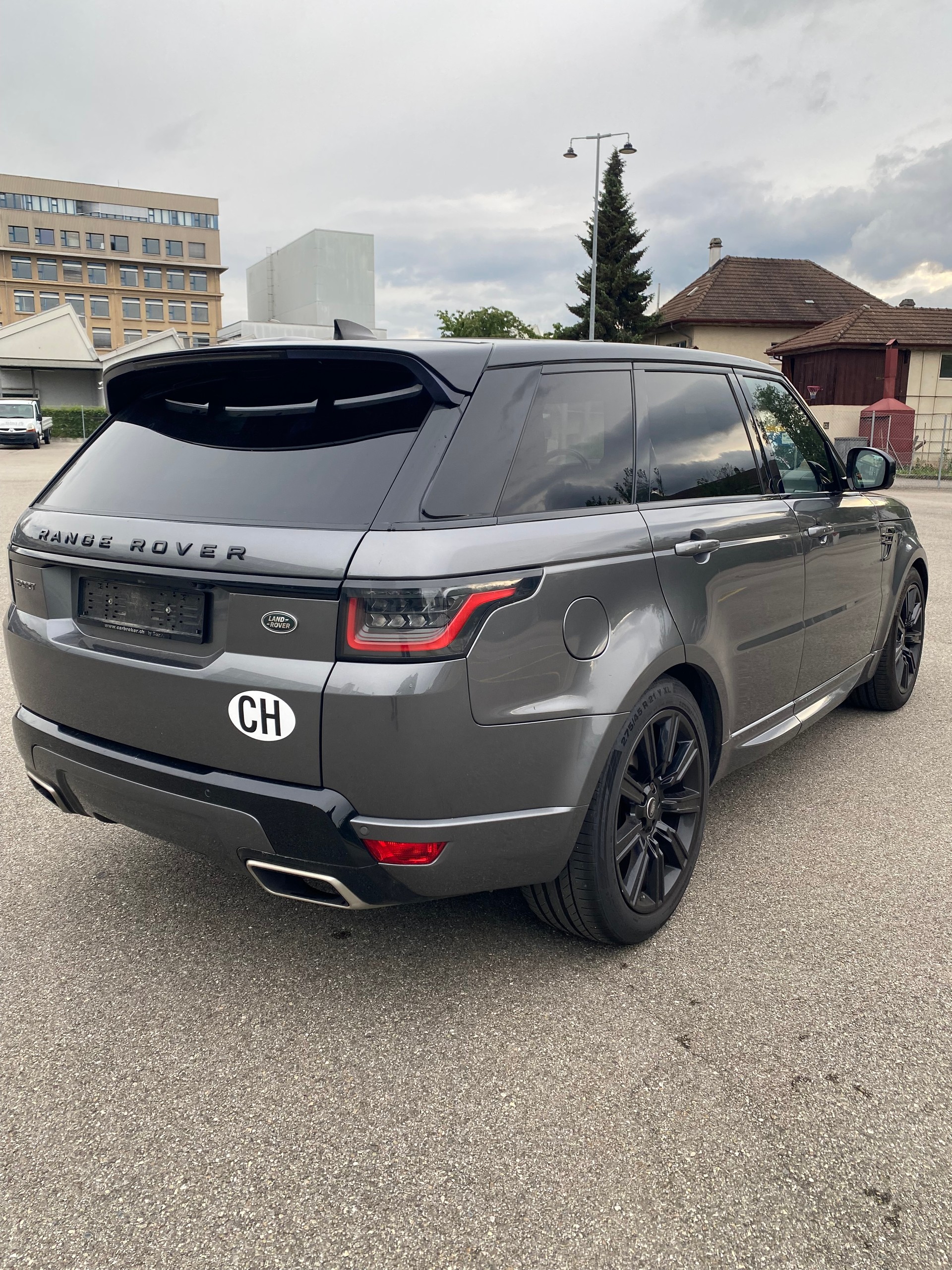 LAND ROVER Range Rover Sport 3.0 SDV6 HSE Dynamic Automatic-image-1