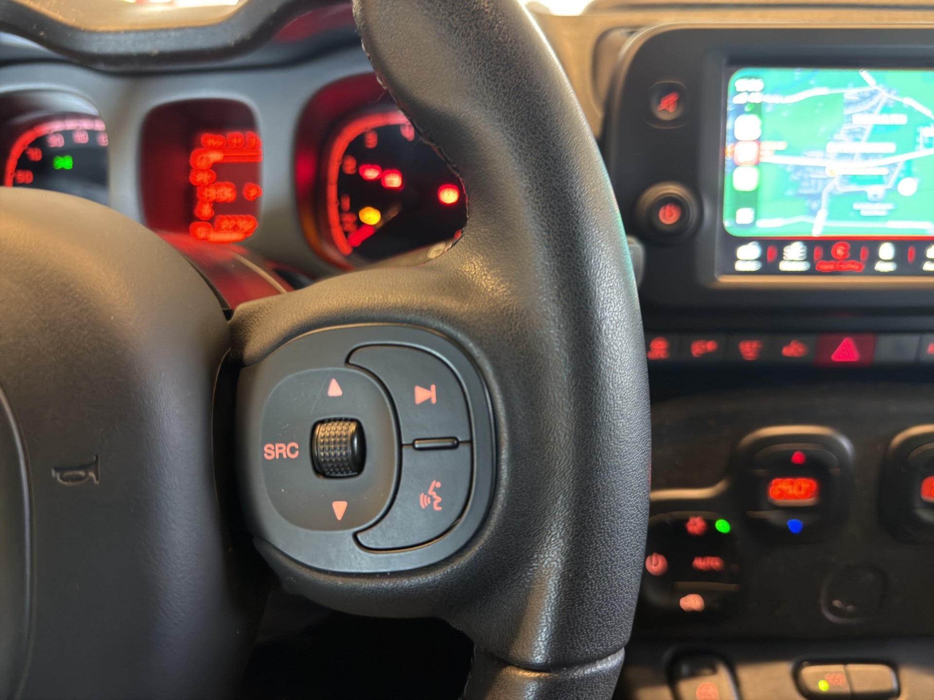 FIAT Panda 0.9 Twinair Turbo Cross 4x4*TOP ZUSTAND*NUR 27000 KM*-image-14