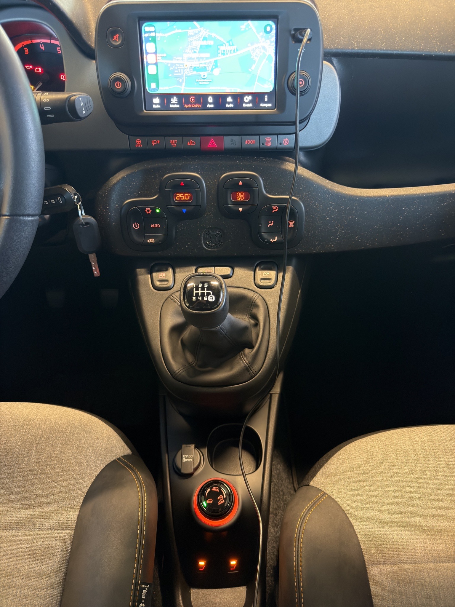 FIAT Panda 0.9 Twinair Turbo Cross 4x4*TOP ZUSTAND*NUR 27000 KM*-image-8