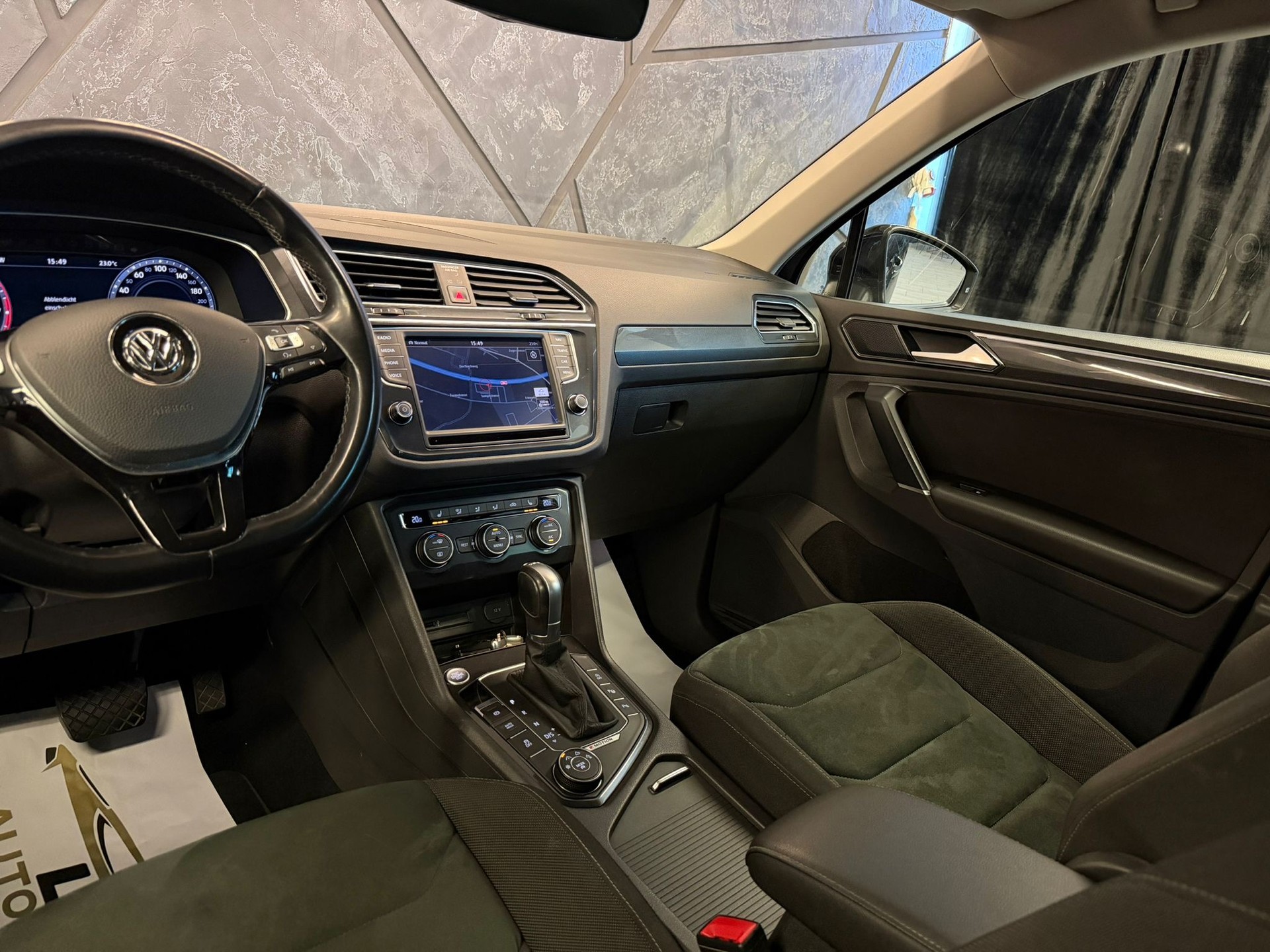VW Tiguan 2.0TSI Highline 4Motion DSG-image-9