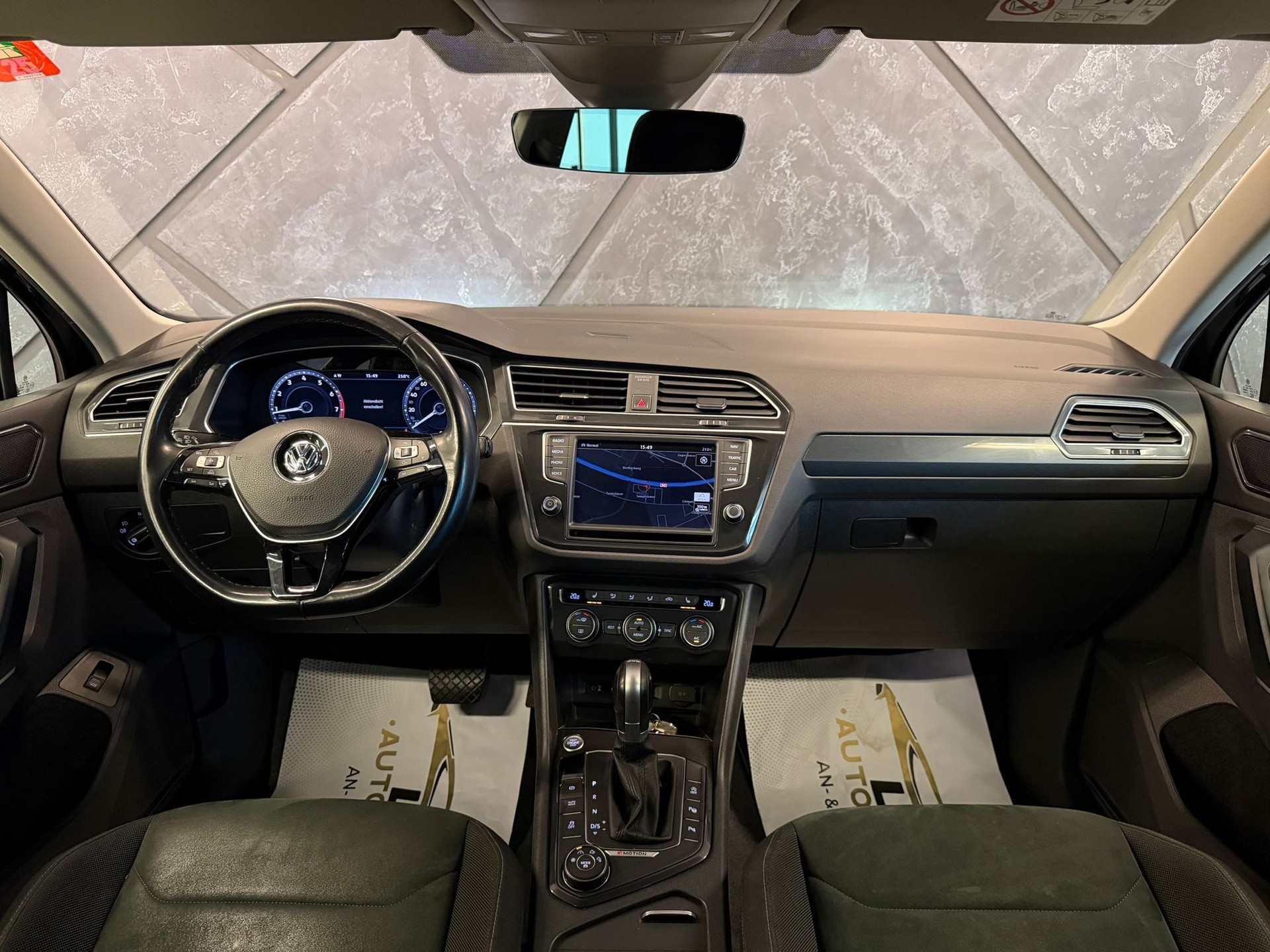 VW Tiguan 2.0TSI Highline 4Motion DSG-image-8