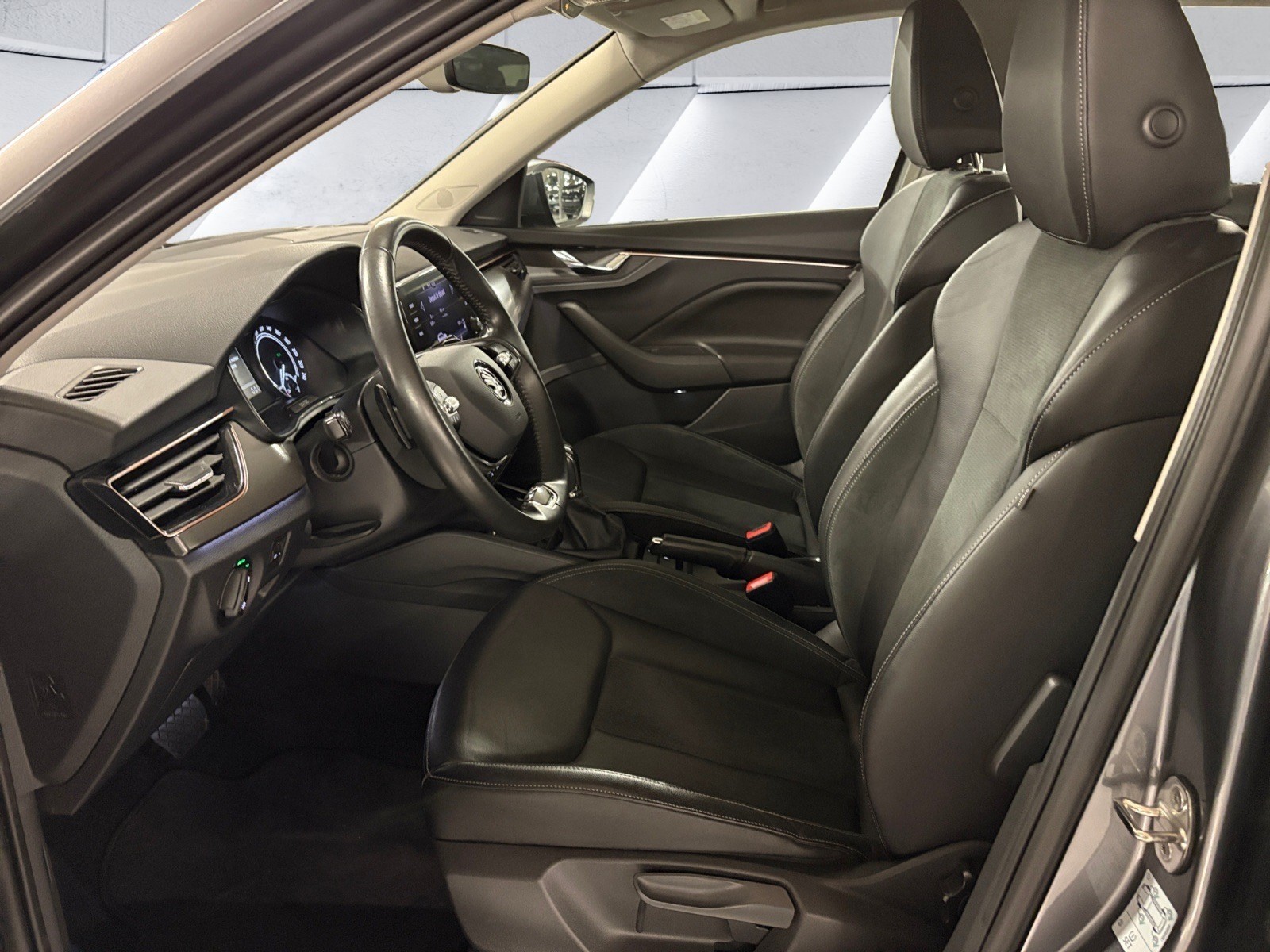 SKODA Kamiq 1.5 TSI ACT Style DSG/ #1 Elite Dealer – AutoScout24 Award 2025 Winner-image-12