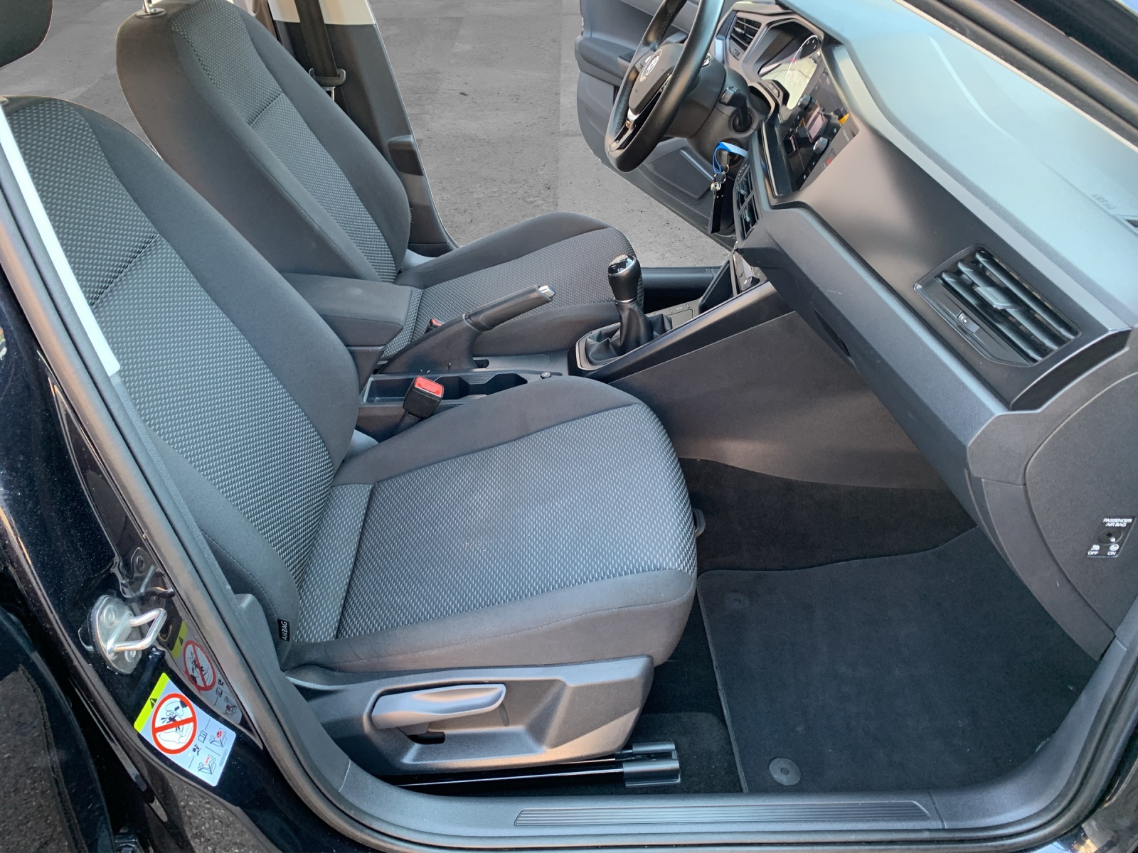 VW Polo 1.0 BMT Trendline-image-12