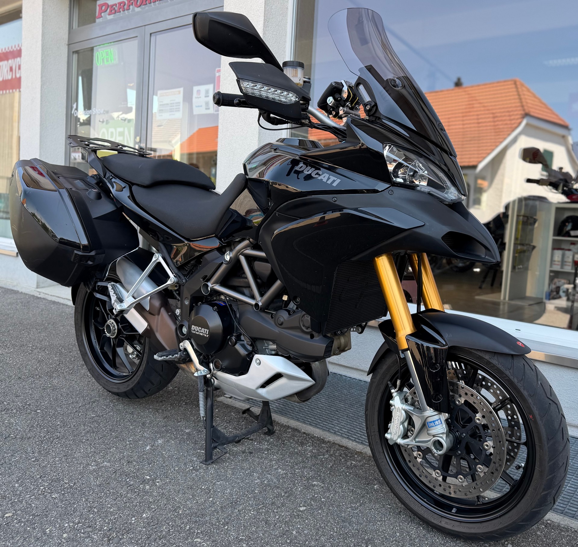 DUCATI Multistrada 1200 S Touring ABS-image-2