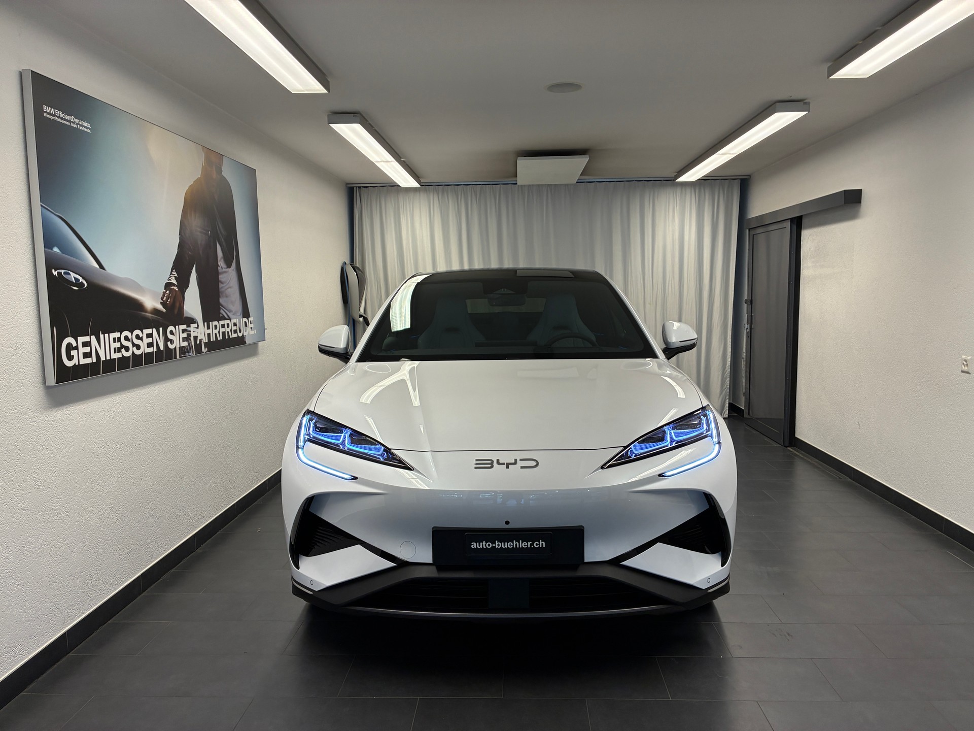BYD Sealion 7 Excellence AWD-showroom-element-1