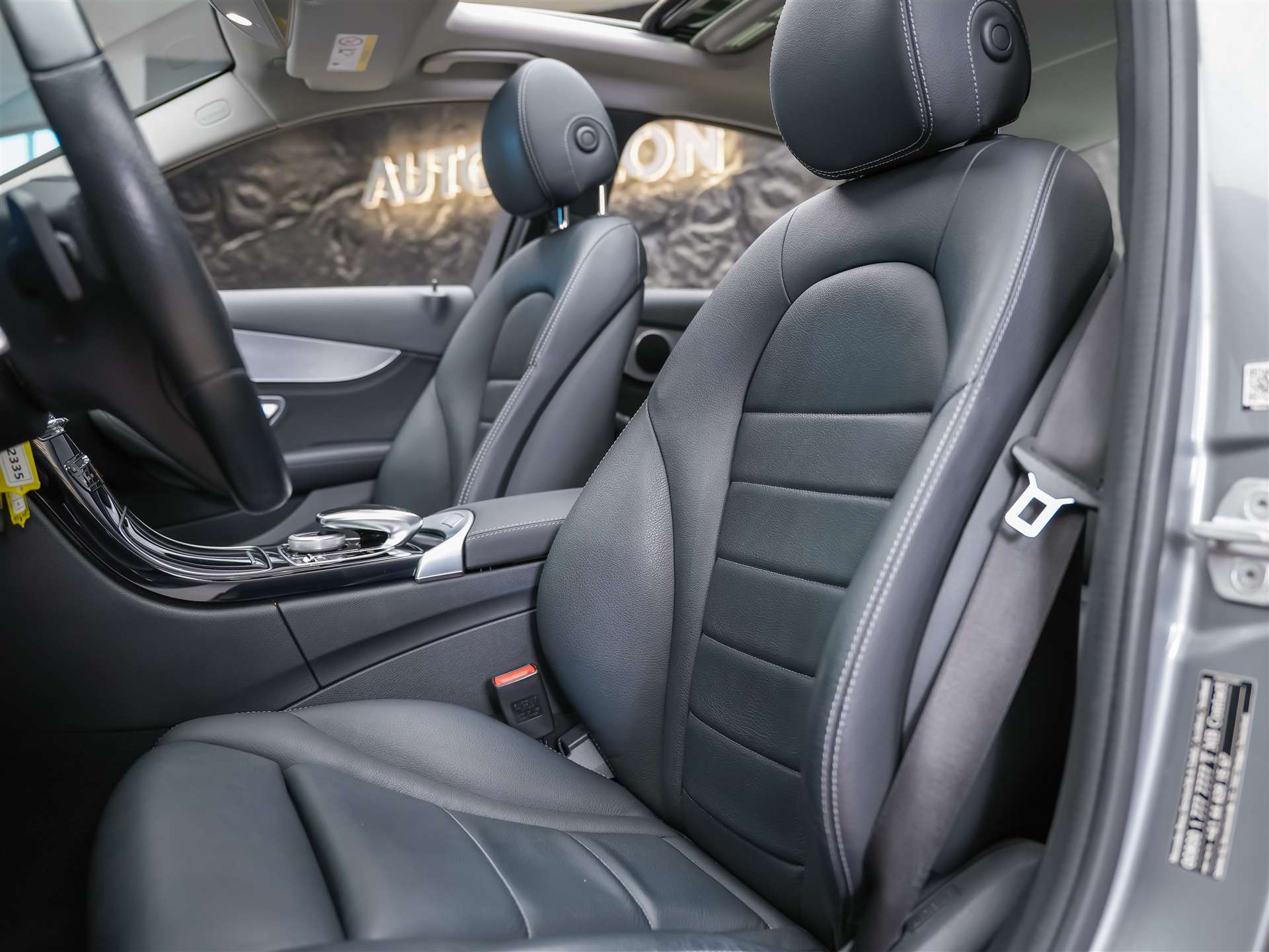 MERCEDES-BENZ C 400 Avantgarde 4Matic 7G-Tronic *El. Sitze mit Memory*Sitzheizung*Panorama*-image-9