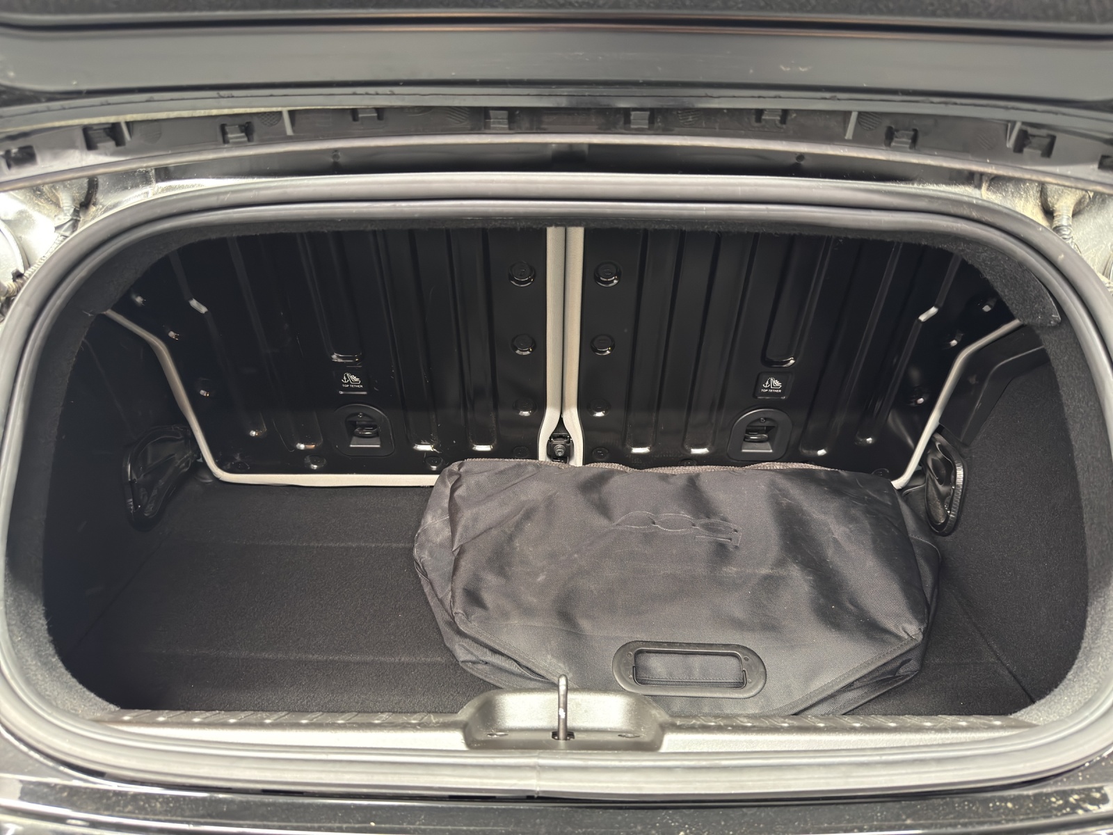 FIAT 500 Cabrio La Prima-image-10