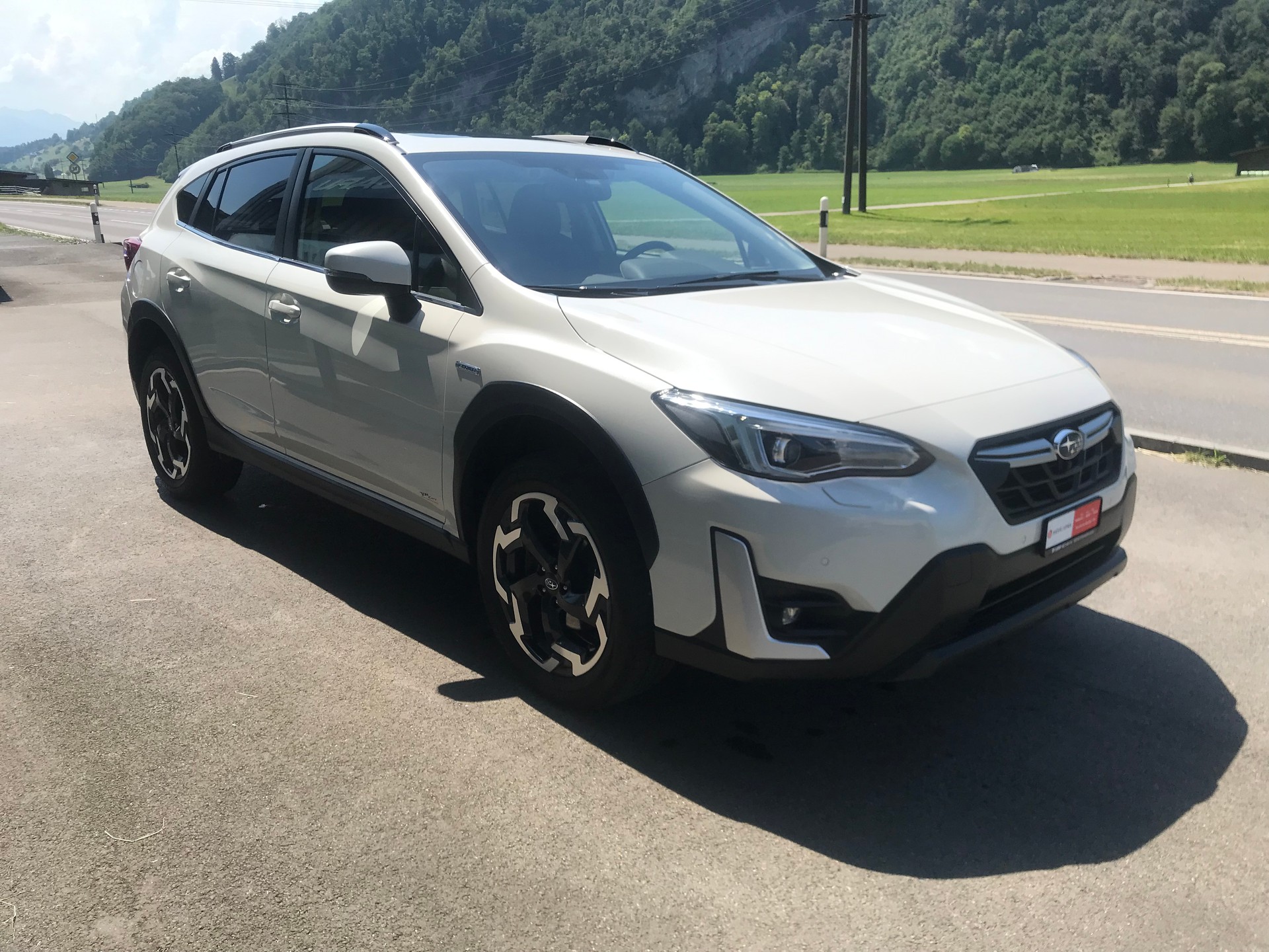 SUBARU XV 2.0 e-Boxer Luxury AWD Lineartronic-showroom-element-1