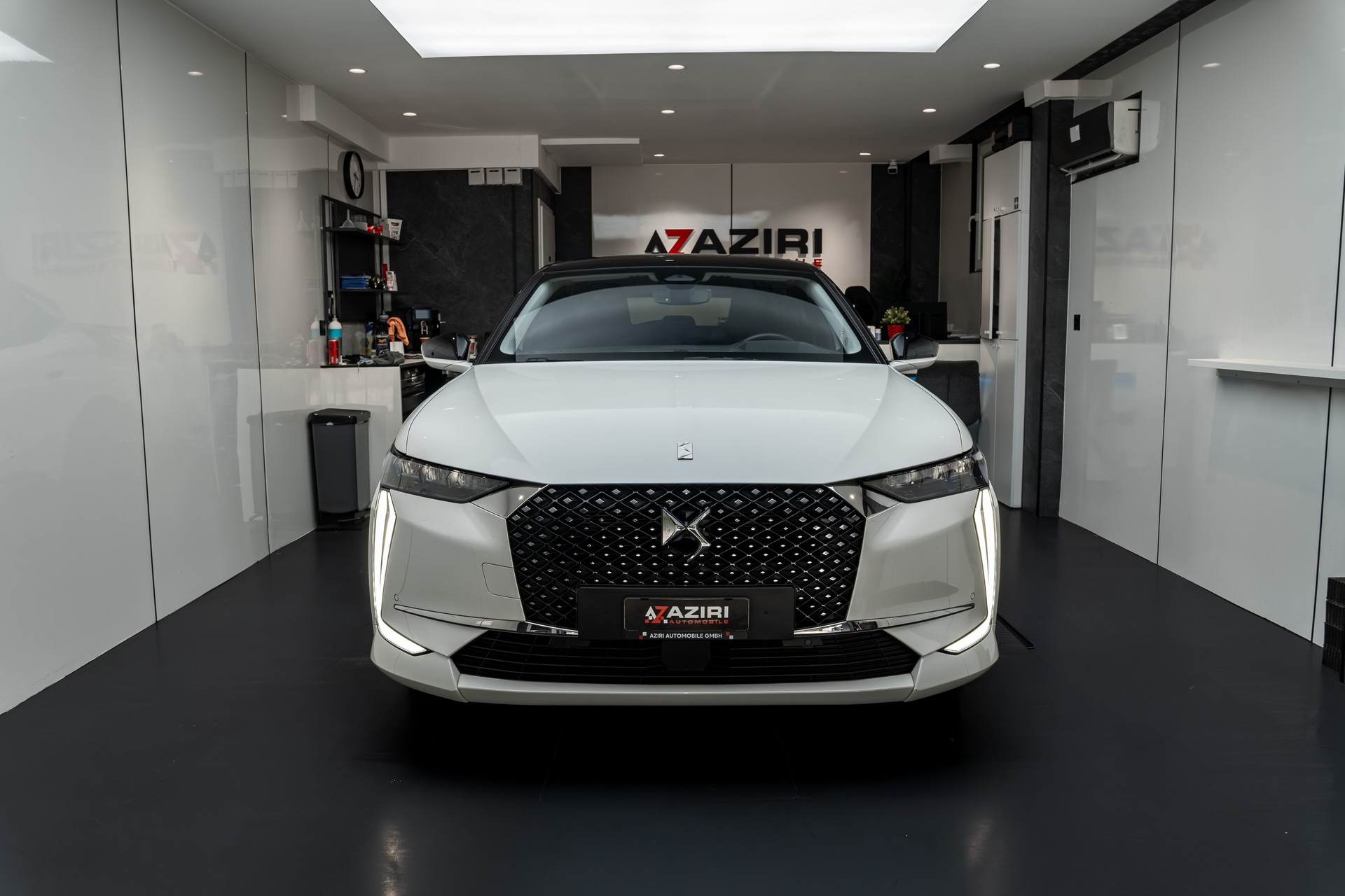 DS AUTOMOBILES DS 4 1.6 Pure Tech Trocadero EAT8-showroom-element-1
