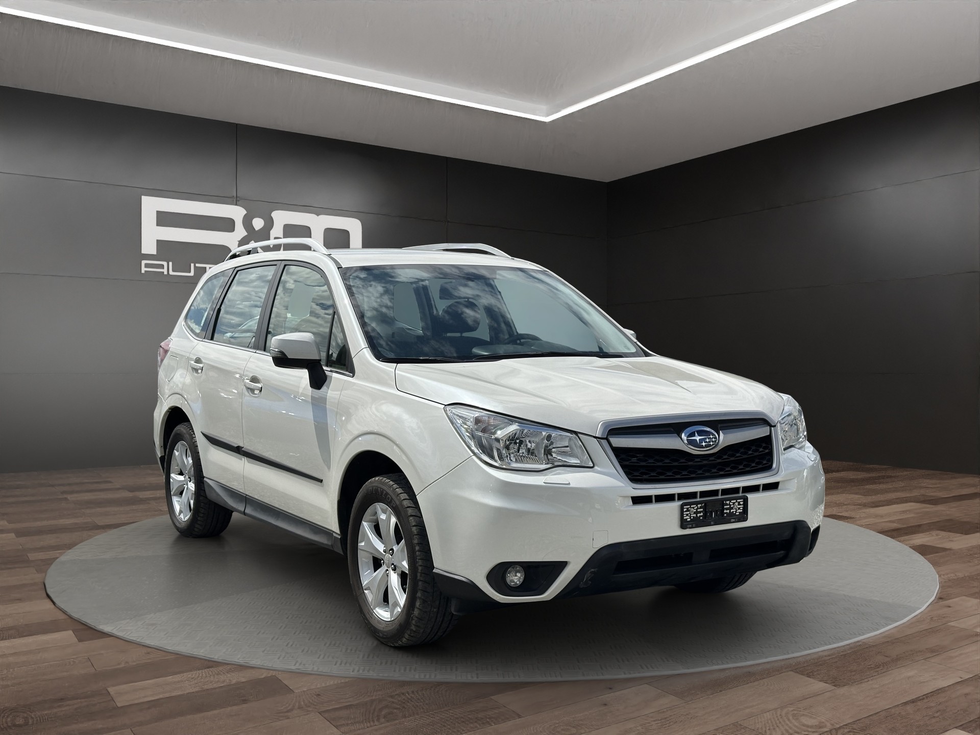 SUBARU Forester 2.0i Swiss