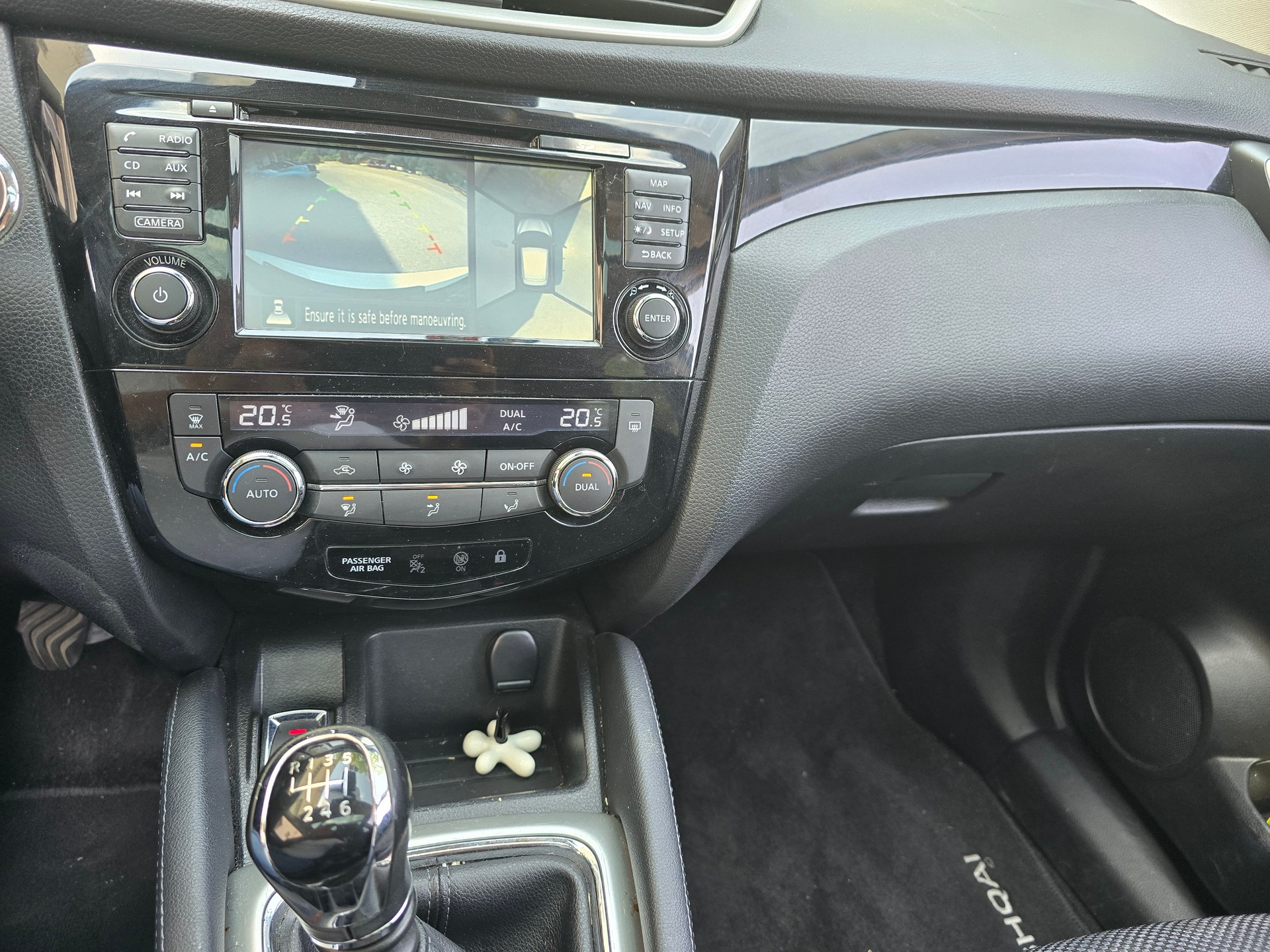 NISSAN Qashqai 1.6 DIG-T tekna-image-10
